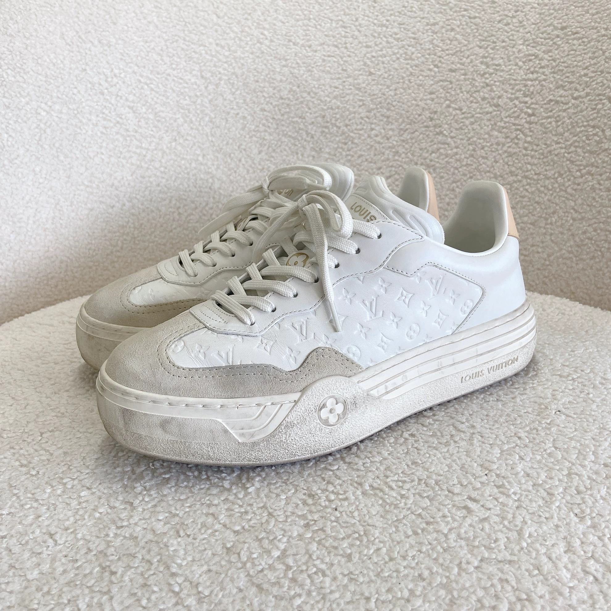 Louis Vuitton Louis Vuitton Platform White Monogram Sneaker 38.5 Size US 8 / IT 38 - 1 Thumbnail
