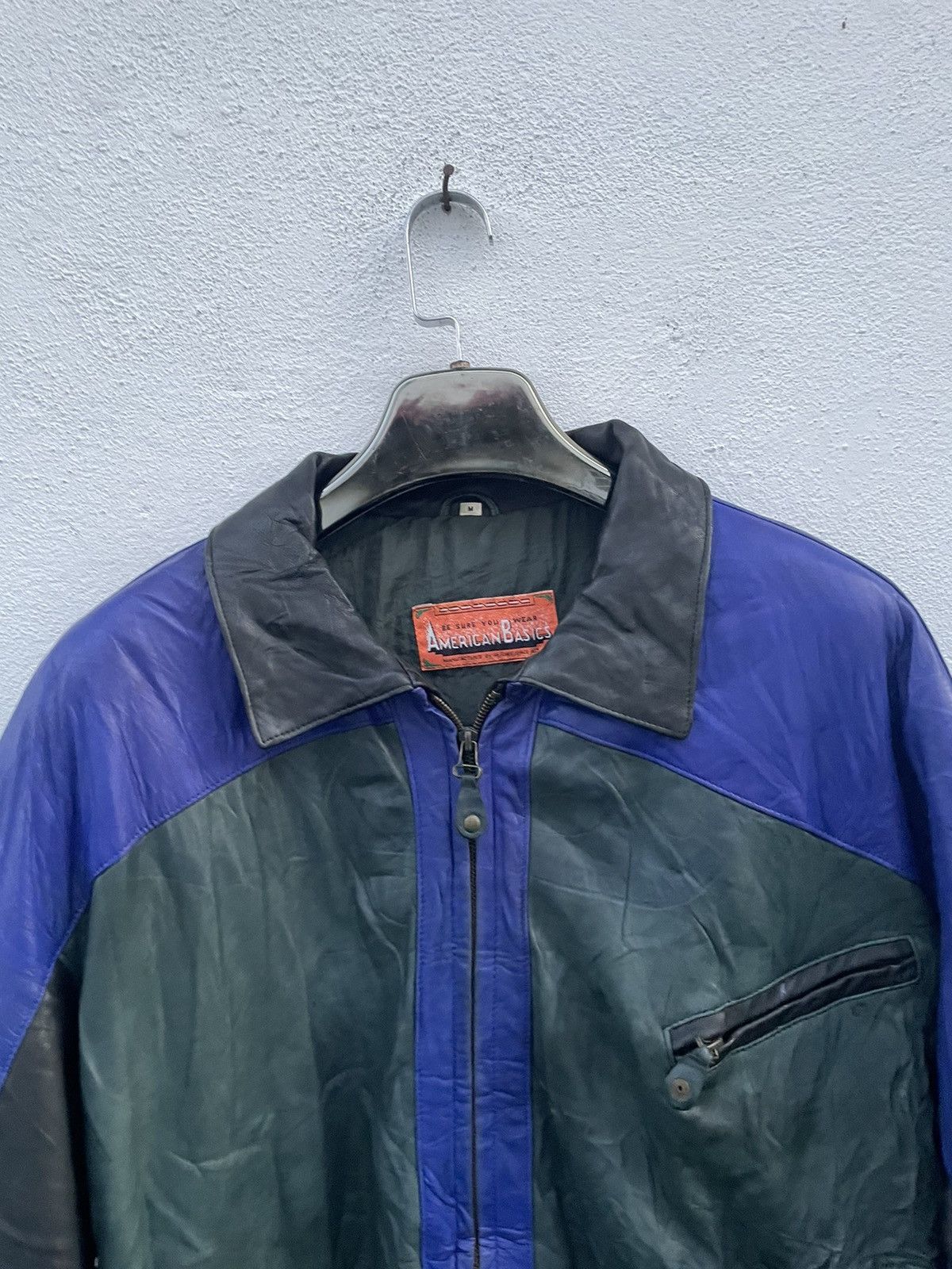 Other Vintage Leather Bomber Jacket Wolf Head Patch Size M Size US M / EU 48-50 / 2 - 7 Thumbnail