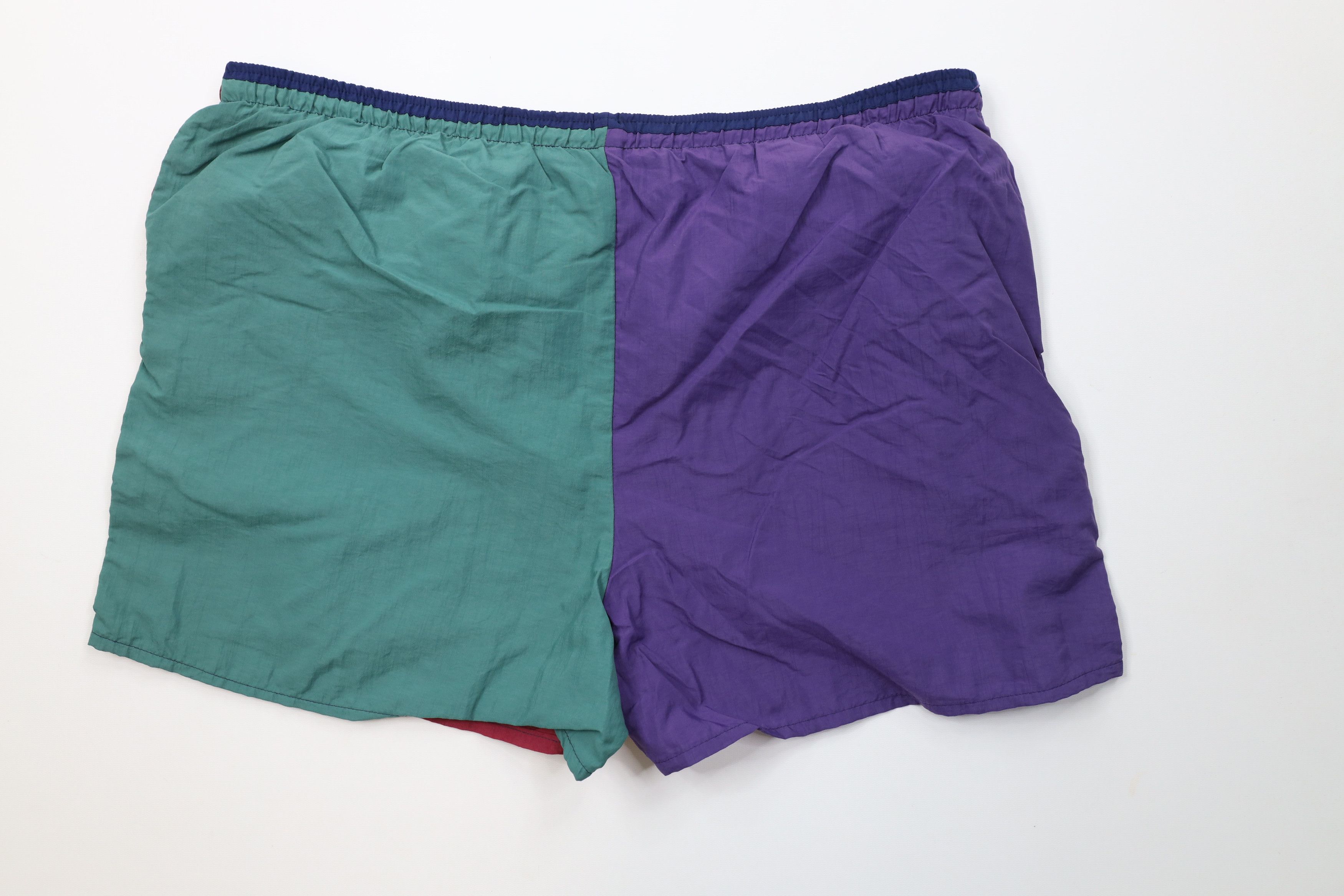 Vintage Vintage 90s Streetwear Block Tribal Sun Lined Shorts USA Size US 34 / EU 50 - 9 Thumbnail