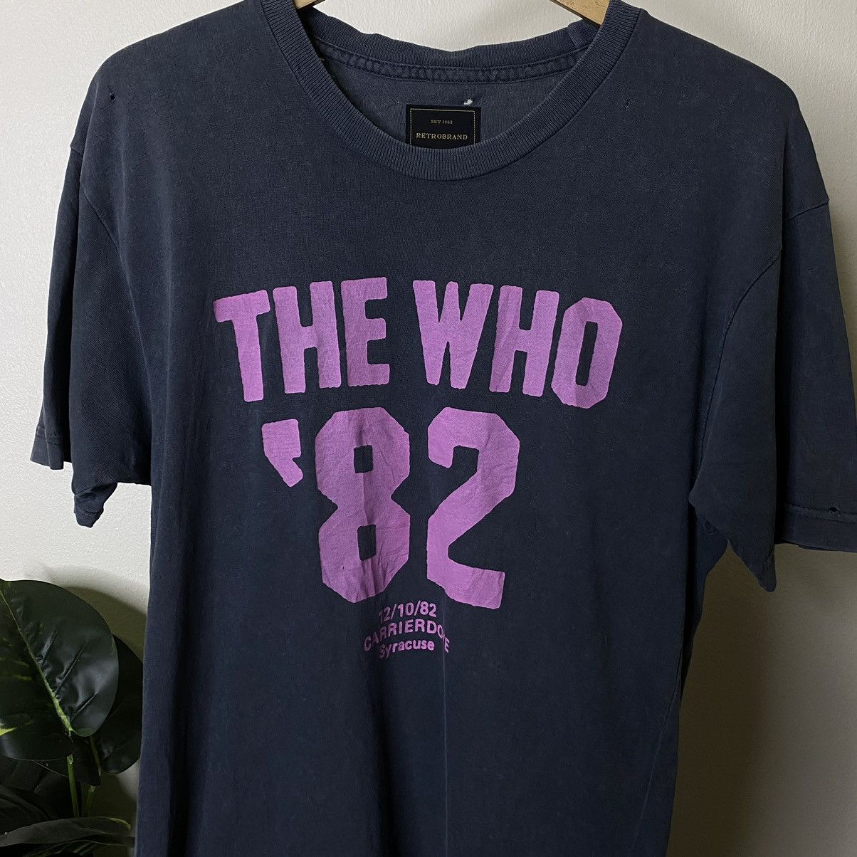 Band Tees × Vintage Retro Brand Los Angeles 1962 The Who Concert Distressed Tee Size US S / EU 44-46 / 1 - 2 Thumbnail