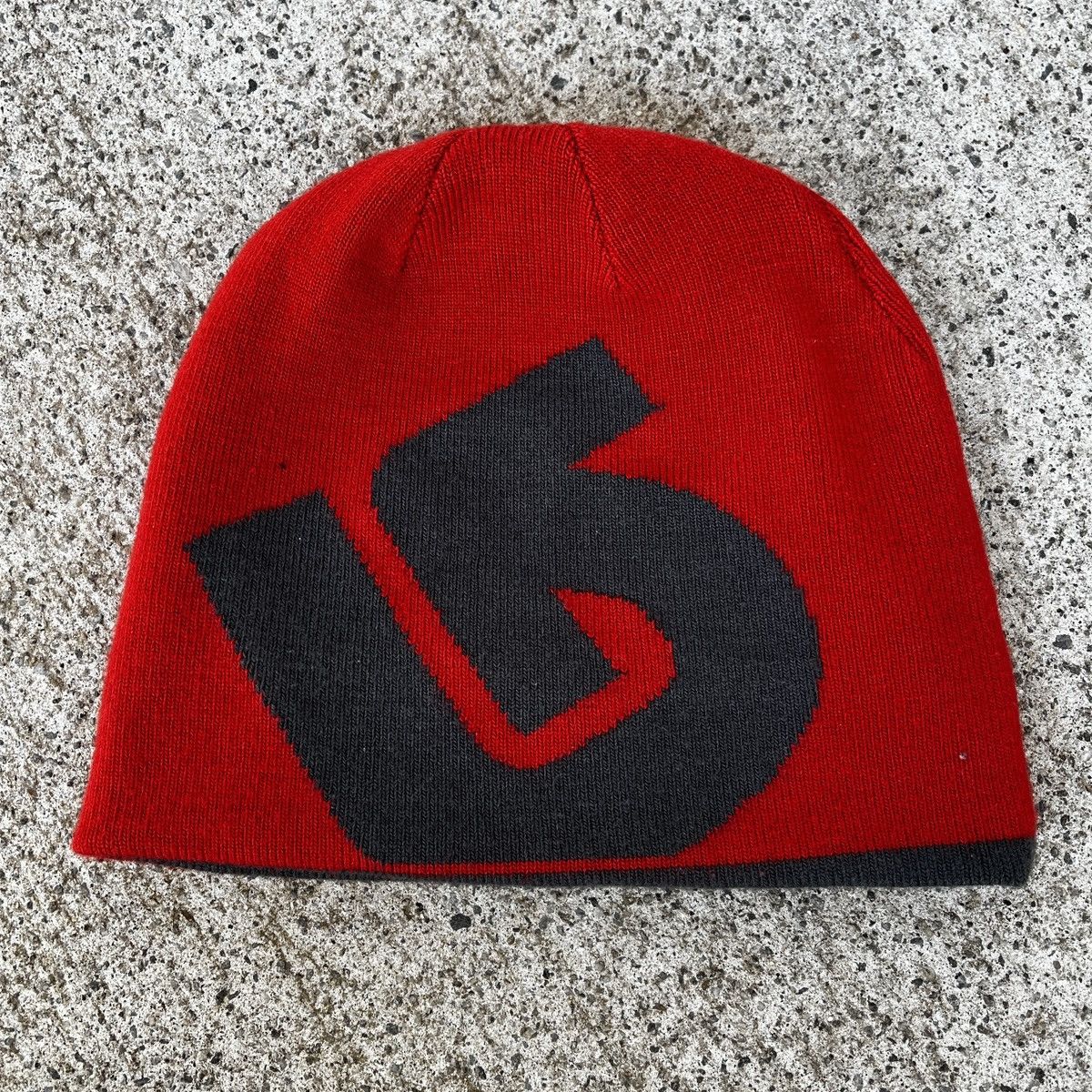Vintage Vintage Burton Red & Grey Hat Y2K 00’s Size ONE SIZE - 4 Thumbnail