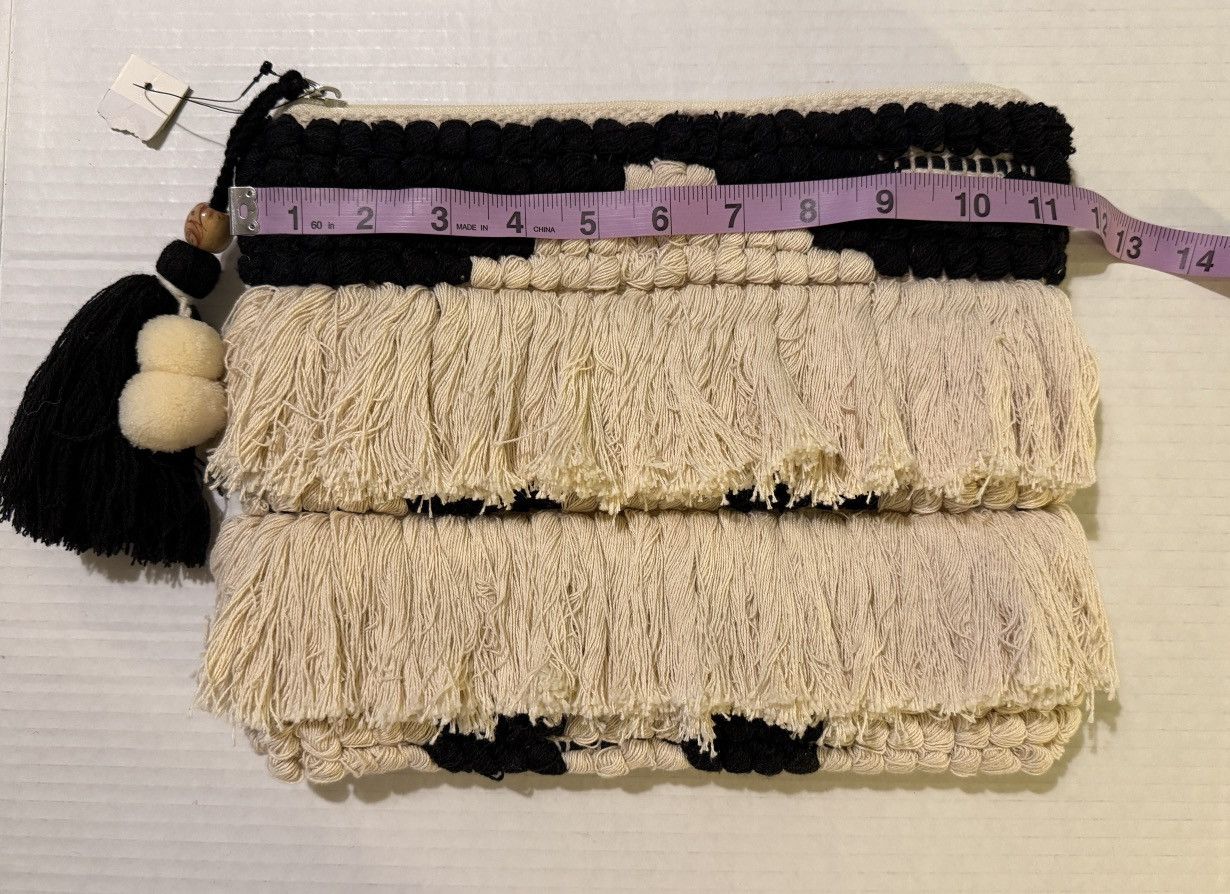 Other Sondra Roberts Squared Black Fringe Nubby Knit Zipper Clutch Size ONE SIZE - 6 Thumbnail