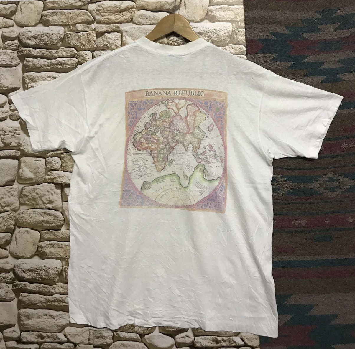 Banana Republic × Vintage Distres Vintage Banana Republic Mape Logo Size US S / EU 44-46 / 1 - 1 Thumbnail