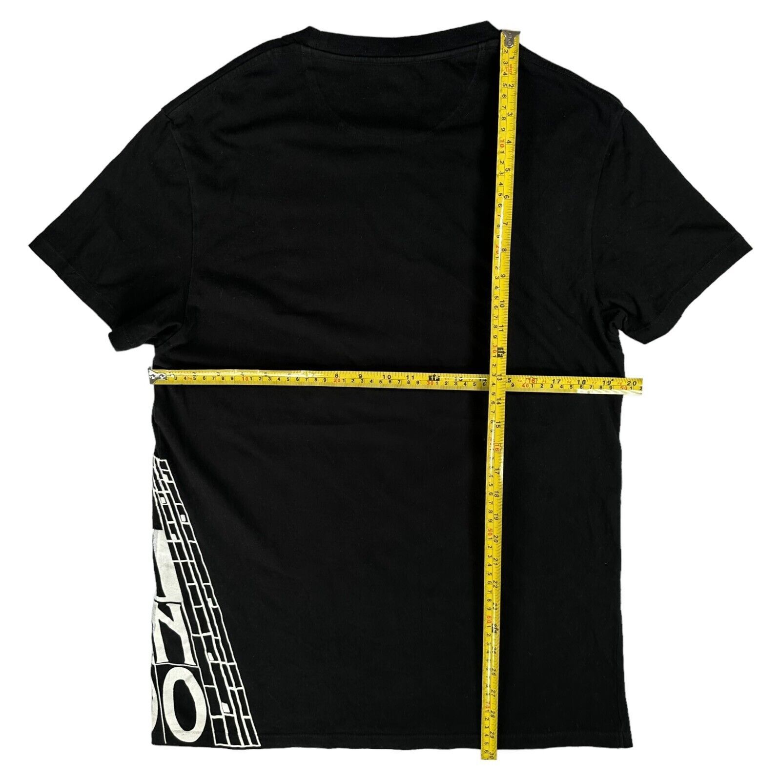 Valentino Valentino Size L T-shirt Black Skyscraper Graphic Logo Tee Size US L / EU 52-54 / 3 - 2 Thumbnail