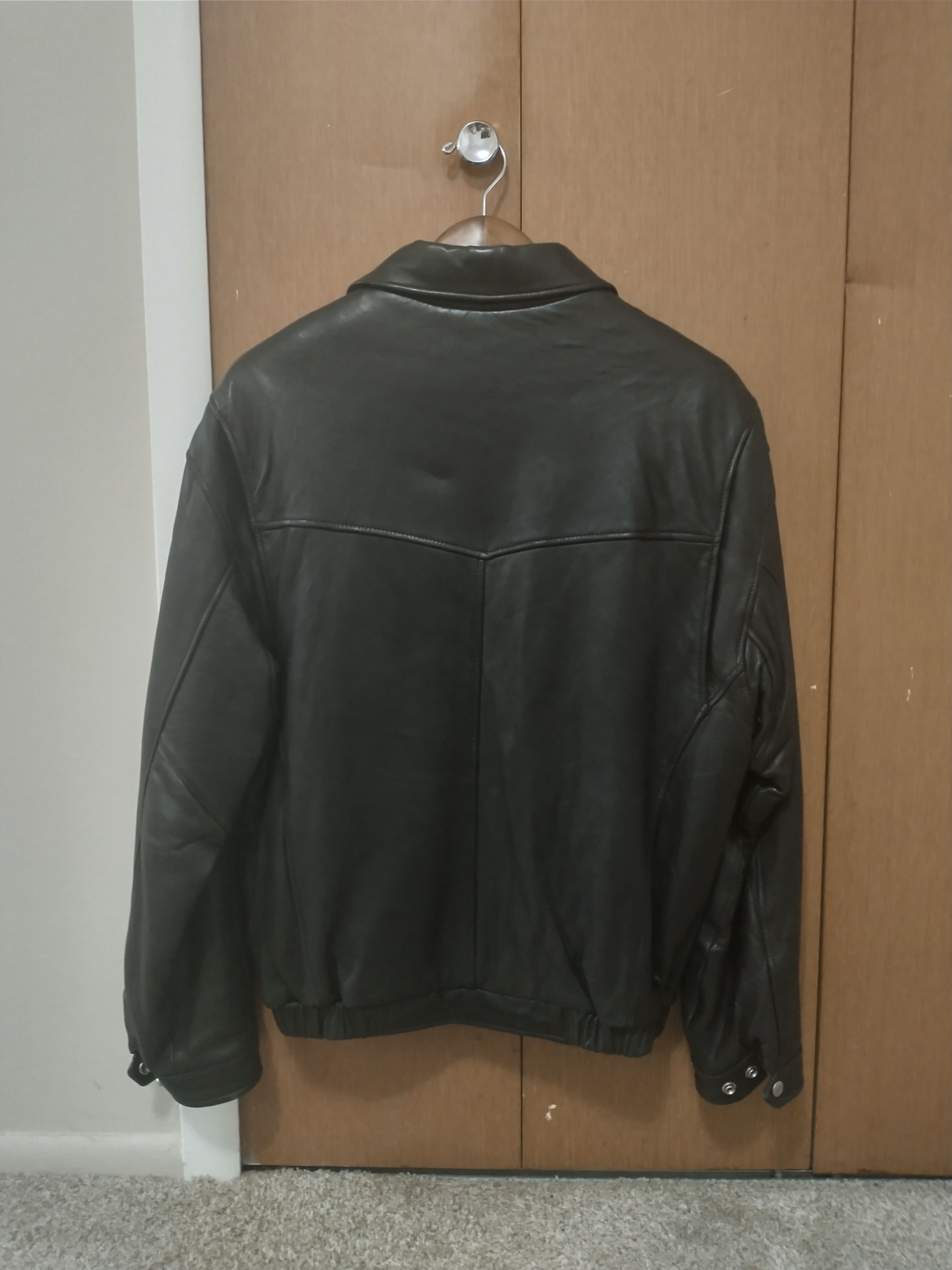Andrew Marc Andrew Marc Additions 44R Black Leather Bomber Jacket Size US L / EU 52-54 / 3 - 2 Thumbnail