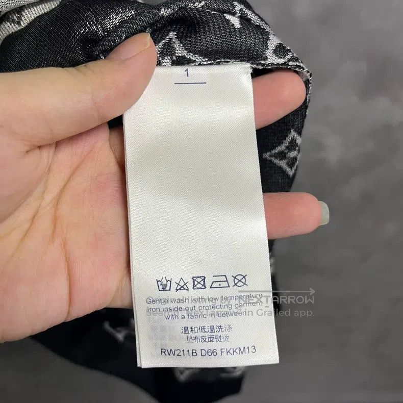 Louis Vuitton Louis Vuitton Grey Jacquard Silk Knit Crew Neck short Slee Size L / US 10 / IT 46 - 4 Thumbnail