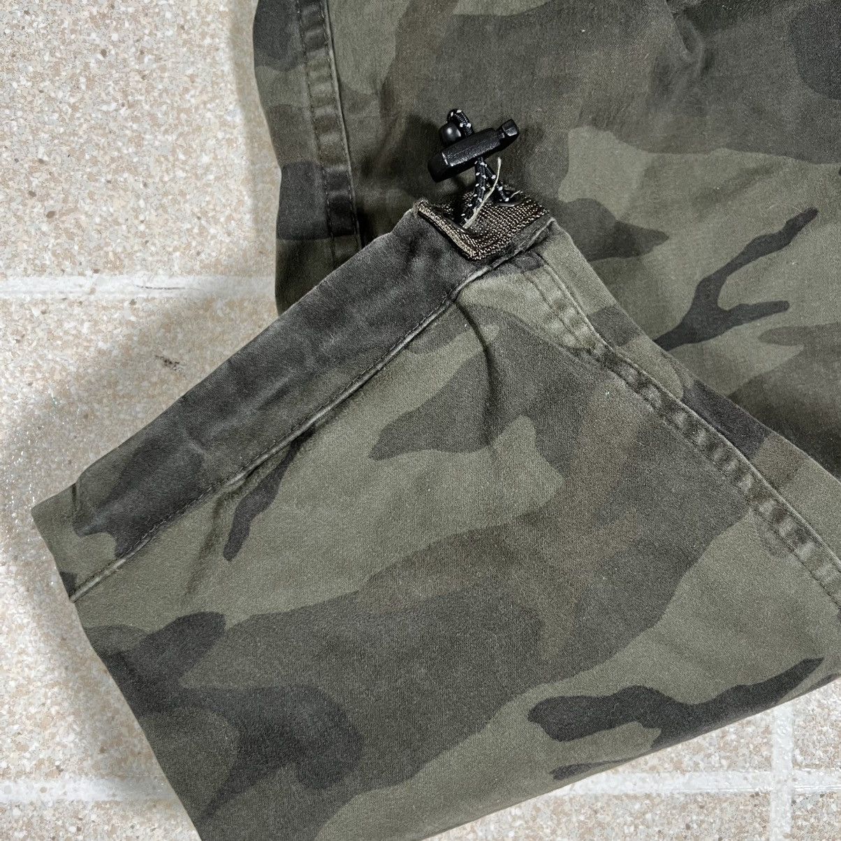 Abercrombie & Fitch Abercrombie & Fitch Cargo Pants Camo Grunge Utility Pockets Size US 31 - 9 Thumbnail