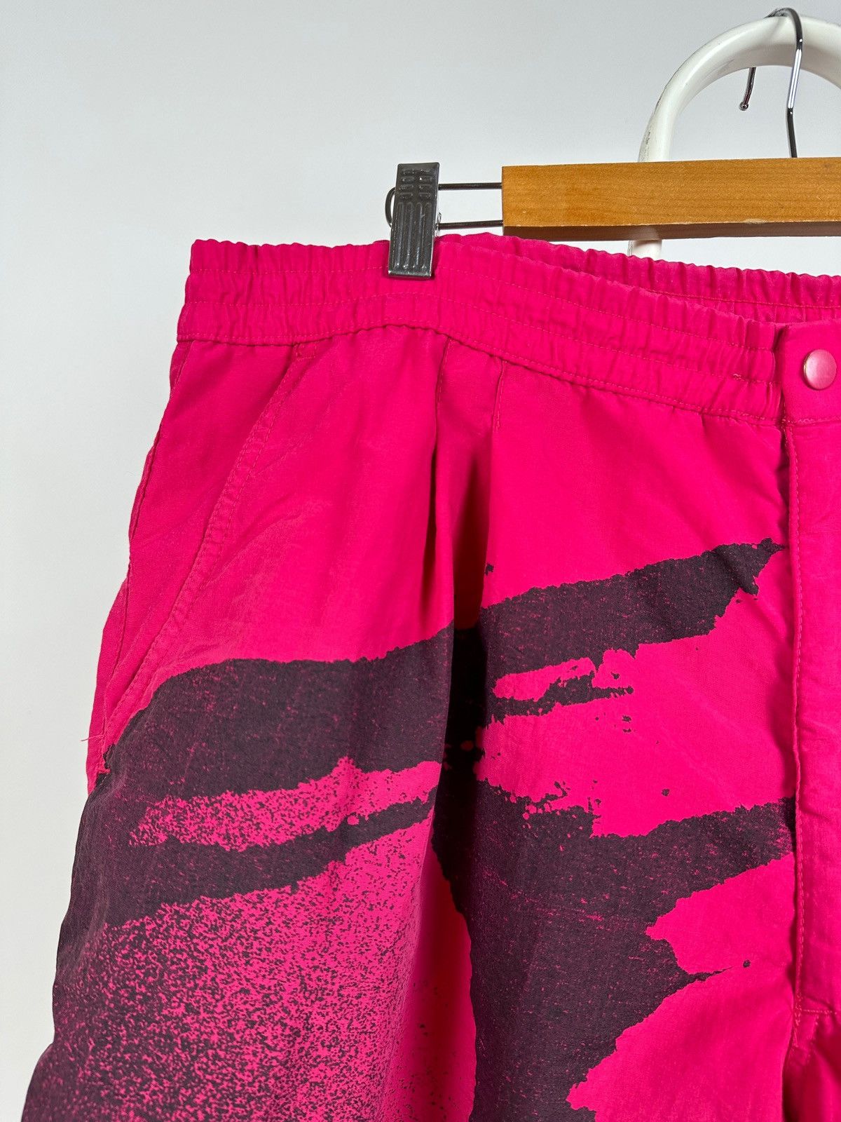 Nike Vintage Nike Challenge Court Nylon Pink Shorts Andre Agassi Size US 36 / EU 52 - 8 Thumbnail