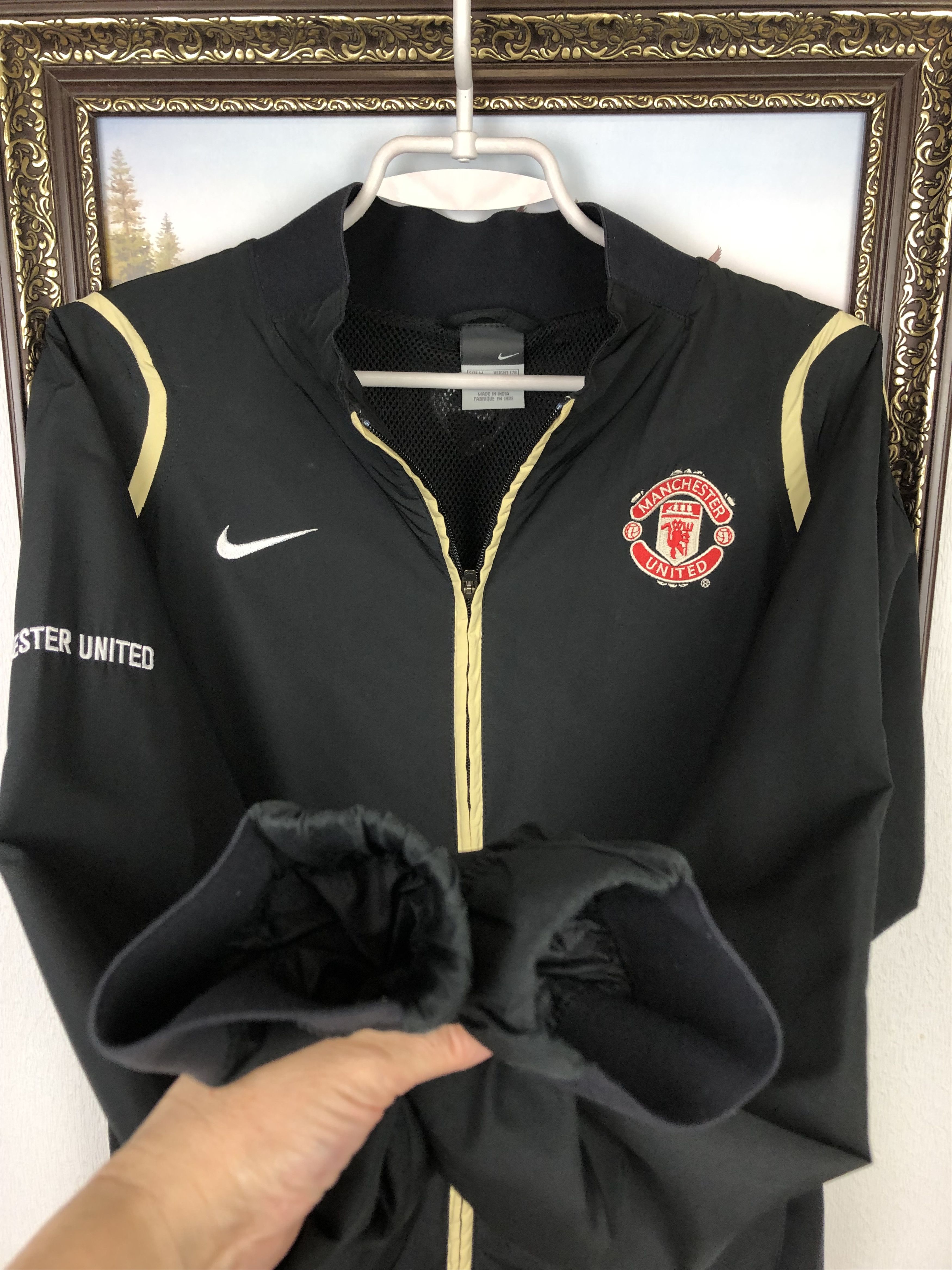 Nike Vintage Nike Manchester United Football Jacket Soccer Size US M / EU 48-50 / 2 - 6 Thumbnail