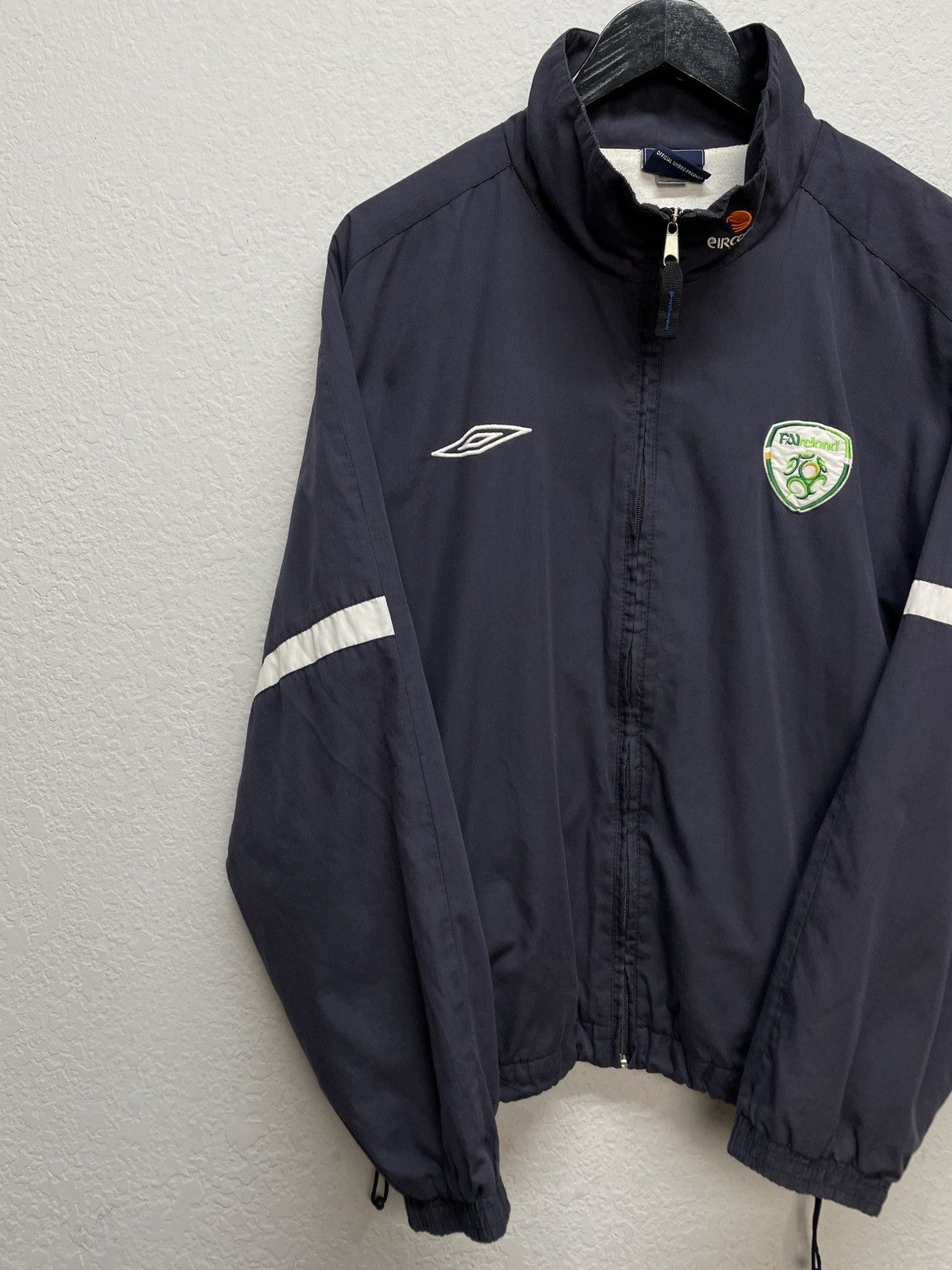 Umbro Vintage y2k Umbro Ireland 00s Training Soccer Track Jacket Size US S / EU 44-46 / 1 - 2 Thumbnail