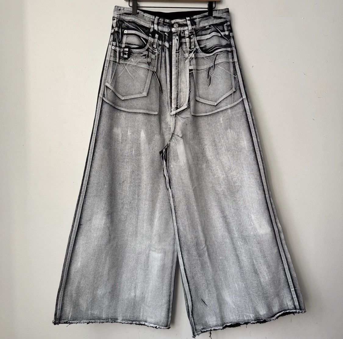 LUU DAN LUU DAN radiation dumpster denim jeans size 32 Size US 32 / EU 48 - 1 Thumbnail