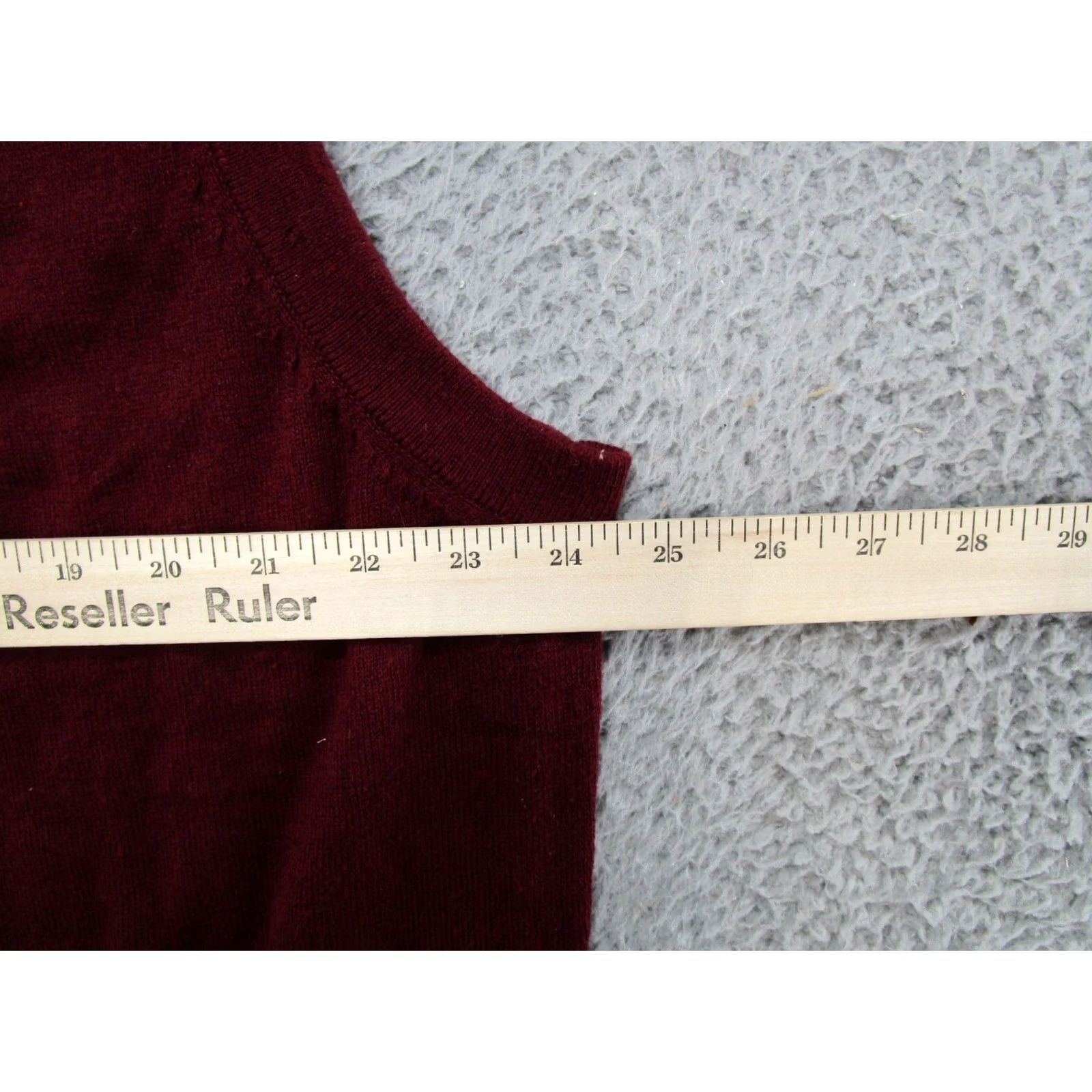 Vintage VINTAGE St. John's Bay Men’s Sweater Vest XL Maroon Knit Vest, Argyle, Polyester, Golf, Casual, Business, Travel, Classic Mens Size US XL / EU 56 / 4 - 4 Thumbnail