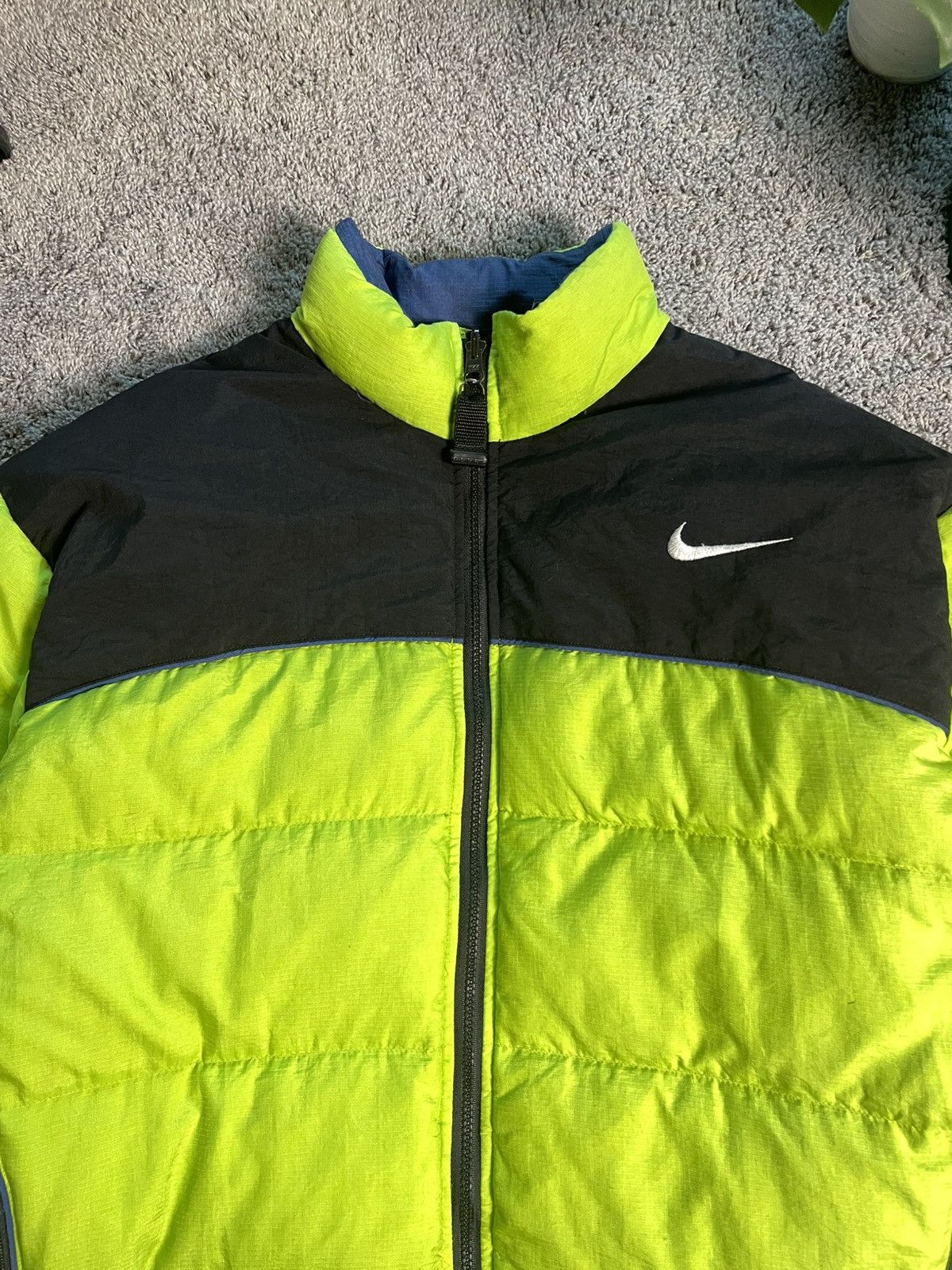 Nike ACG Vintage Nike ACG Green Neon Puffer Jacket Size US L / EU 52-54 / 3 - 3 Thumbnail