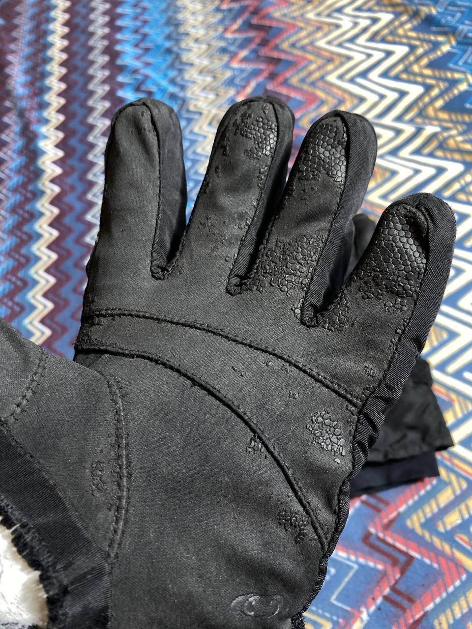 Salomon Gloves Salomon black Vintage streetwear Y2K Size ONE SIZE - 8 Thumbnail