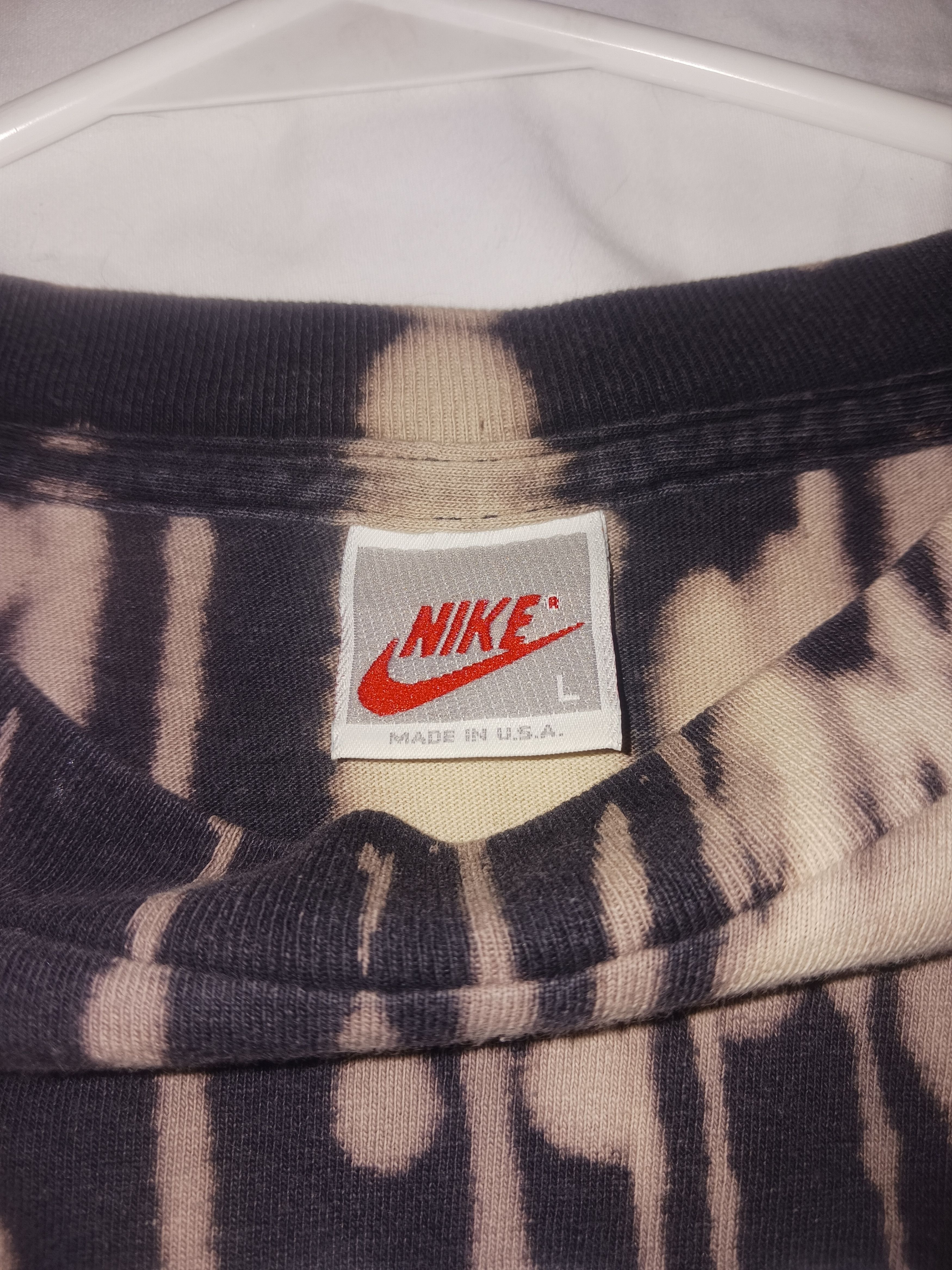Nike Grey Tag Nike Michael Jordan 1992/1993 Vintage t- shirt Size US L / EU 52-54 / 3 - 8 Thumbnail