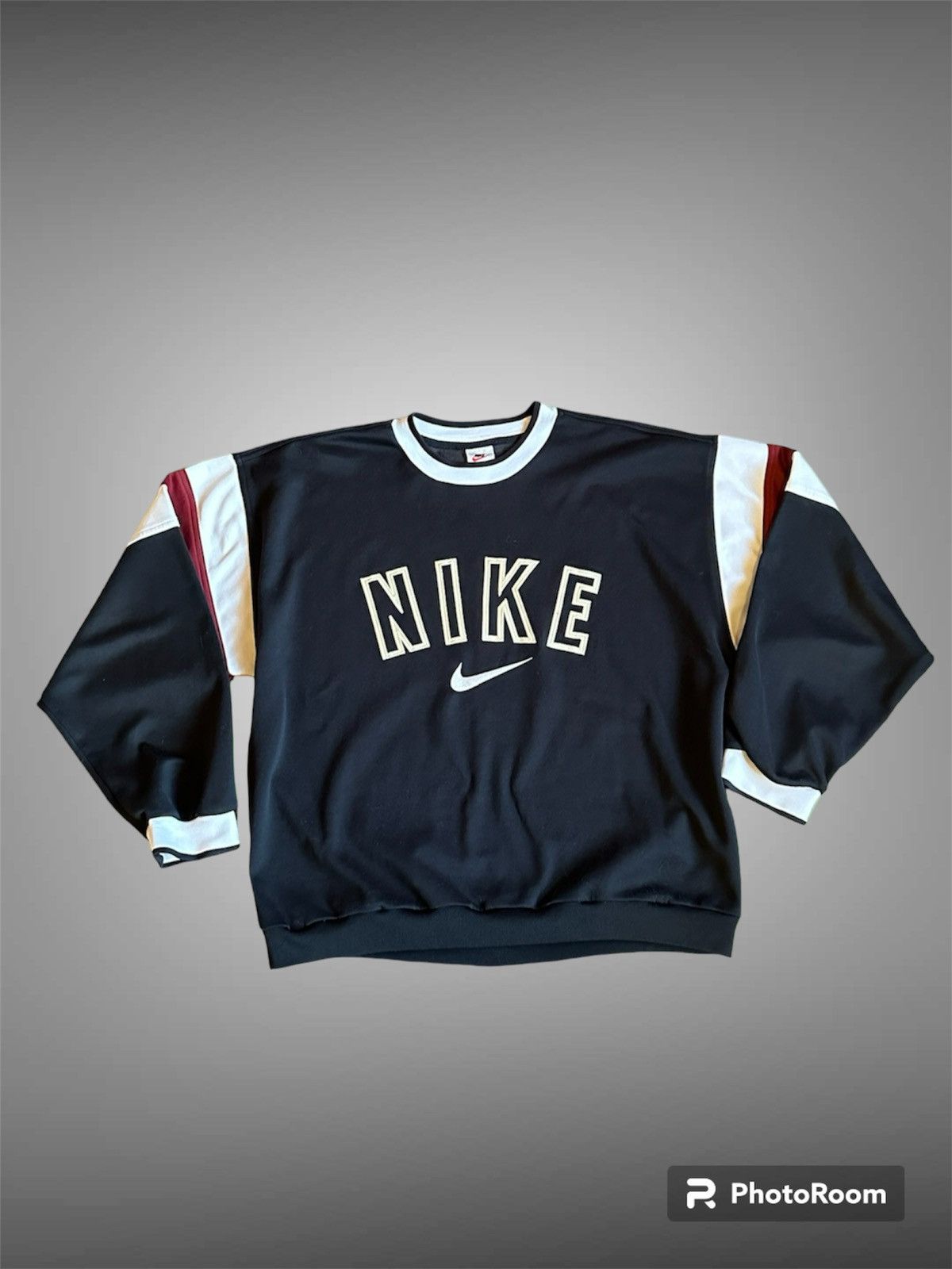 image of Nike Sweatshirt Crewneck Vintage Spellout Haft Logo in Black, Men's (Size Large)