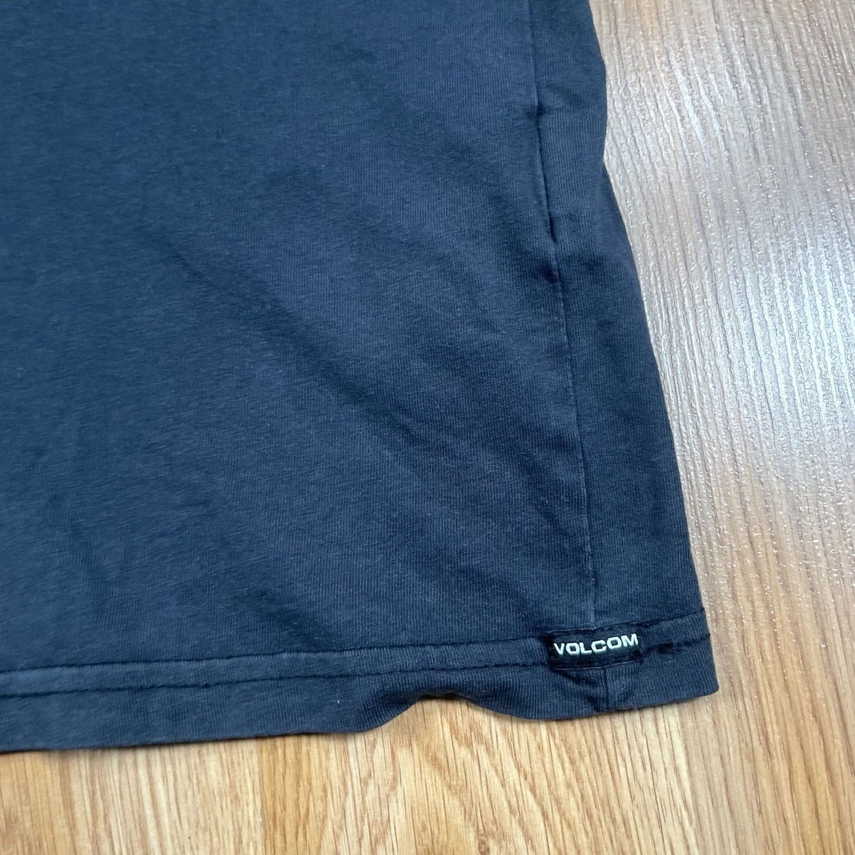 Volcom Volcom T-Shirt Adults L Black Modern Fit Short Sleeve Crew Neck Size US L / EU 52-54 / 3 - 7 Thumbnail