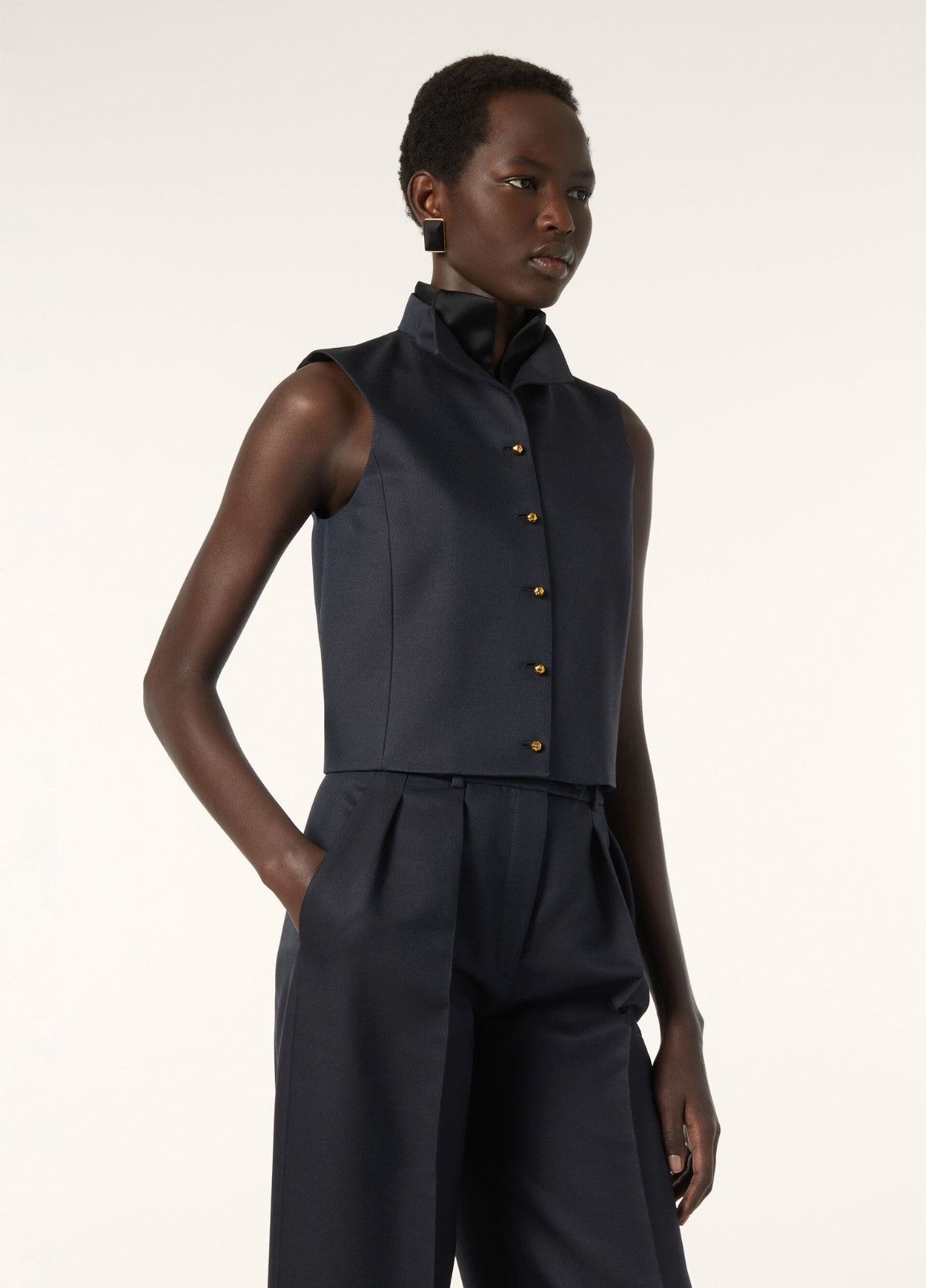 Loro Piana o1srvl11e0526 FAP4678 Dianne Vest in Blue Size M / US 6-8 / IT 42-44 - 2 Thumbnail