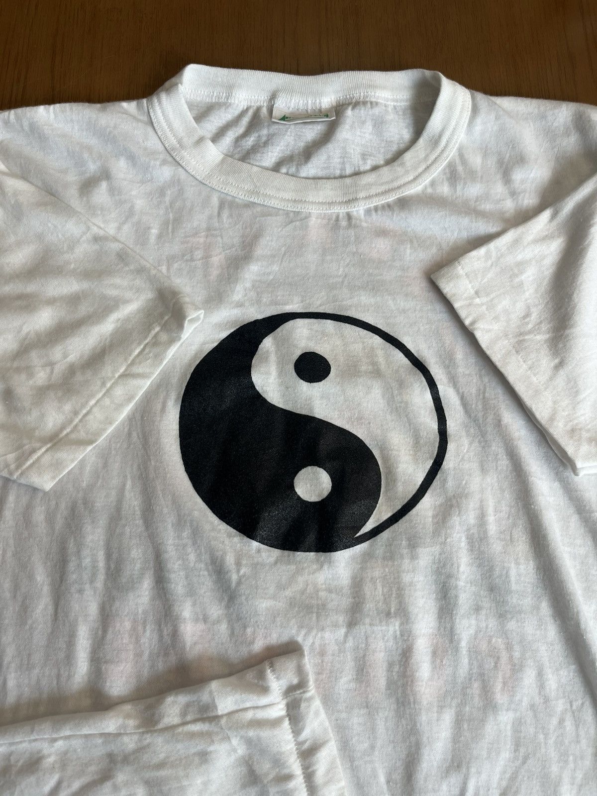 Arts & Science Vintage YIN YANG DUCKIE’S College 1986’s Kenneth OYE Tshirt Size US L / EU 52-54 / 3 - 9 Thumbnail