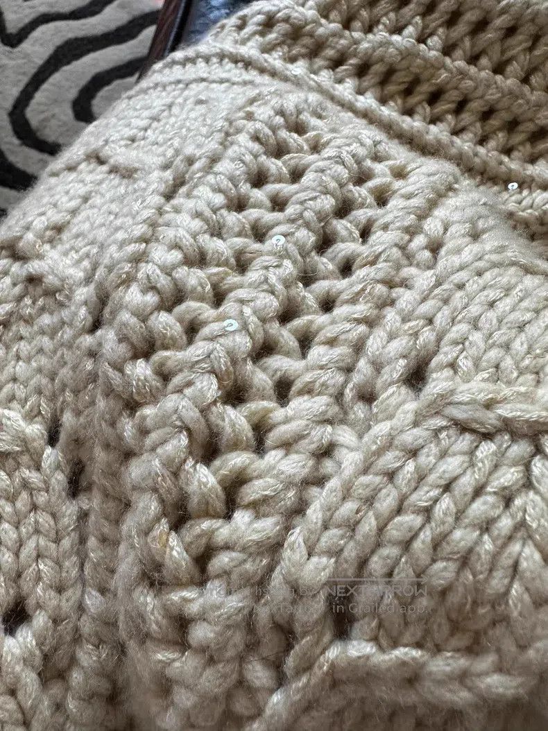 Brunello Cucinelli brunello cucinelli Cashmere Silk Sequin Openwork Sweater Size XS / US 0-2 / IT 36-38 - 8 Thumbnail