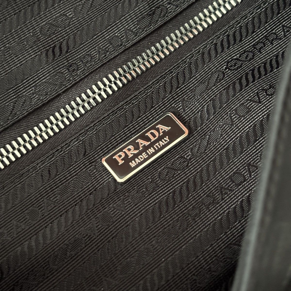 Prada prada singnaux padded puffy bag Size ONE SIZE - 7 Thumbnail