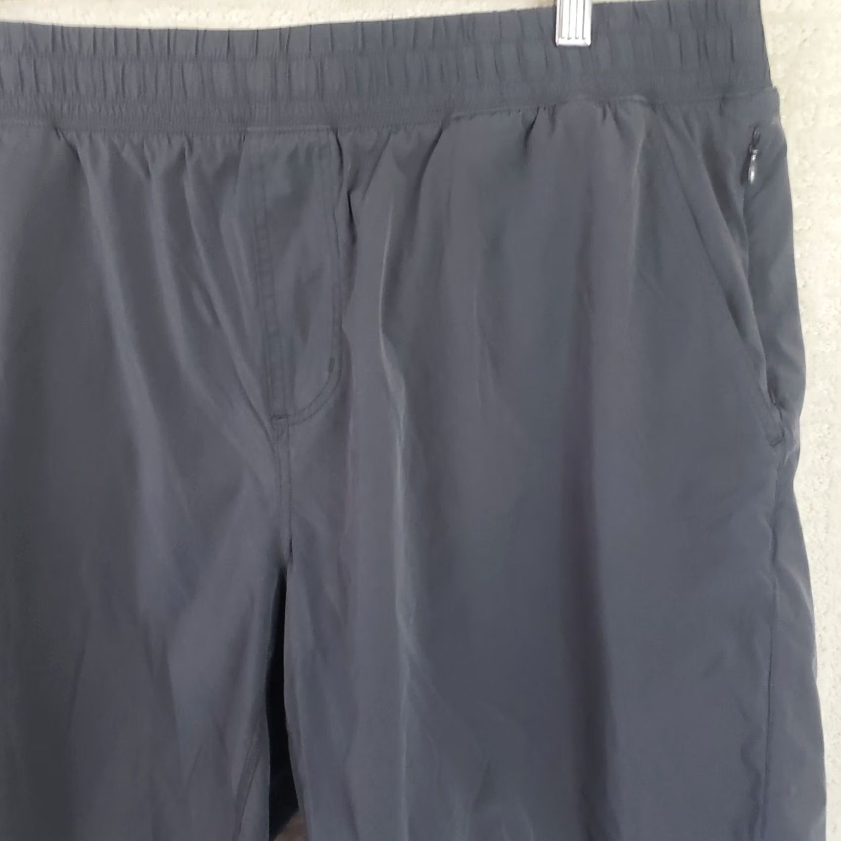 Rhone Rhone Athletic Running Shorts Men’s 2XL Gray Drawstring Pockets Stretch New Size US 39 - 3 Thumbnail