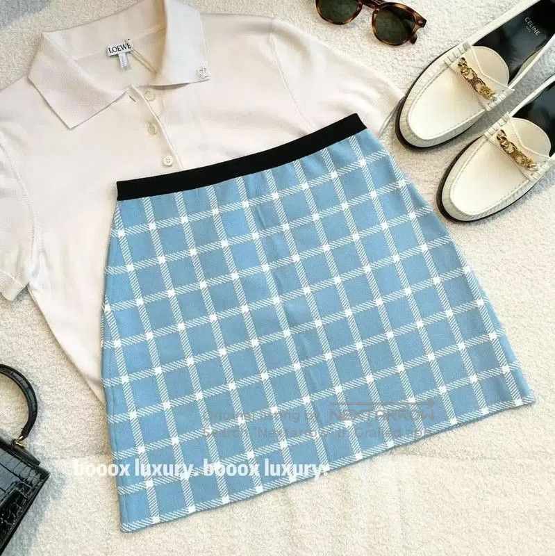 Miu Miu Miu Miu Blue Checkered Midi Skirt . Size 28" / US 6 / IT 42 - 4 Thumbnail