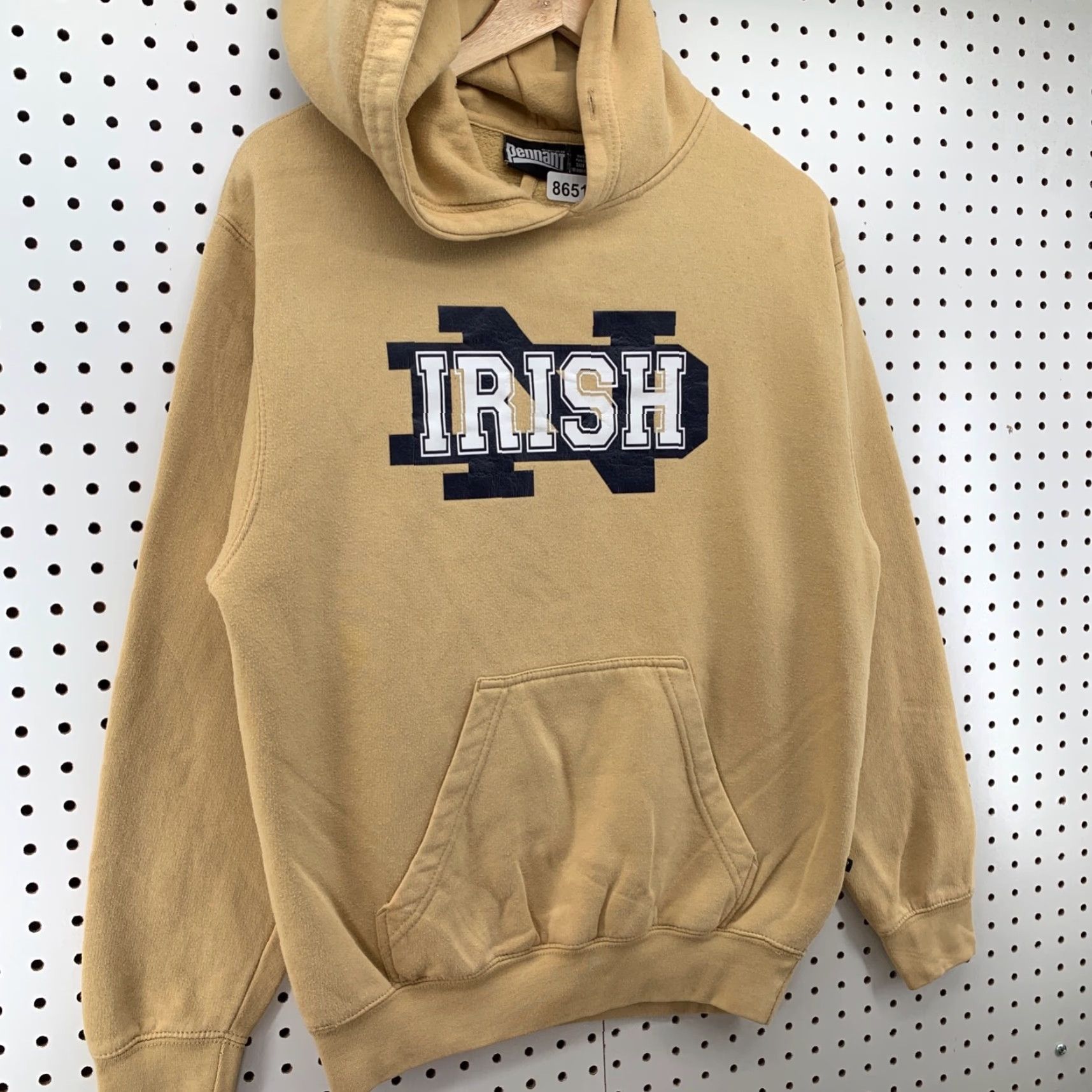 NCAA VINTAGE Pennant Notre Dame Hoodie Sweatshirt Unisex Adults XS Brown Graphic Print Pullover Hooded Notre Dame 90s Mens Womens Size US XS / EU 42 / 0 - 3 Thumbnail