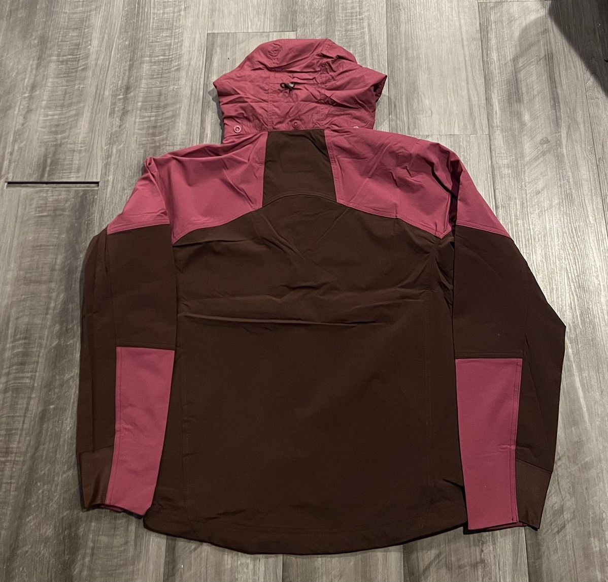 Nike ACG Size Small SS23 Nike ACG Sun Farer Cordura Jacket Rosewood Size US S / EU 44-46 / 1 - 2 Thumbnail