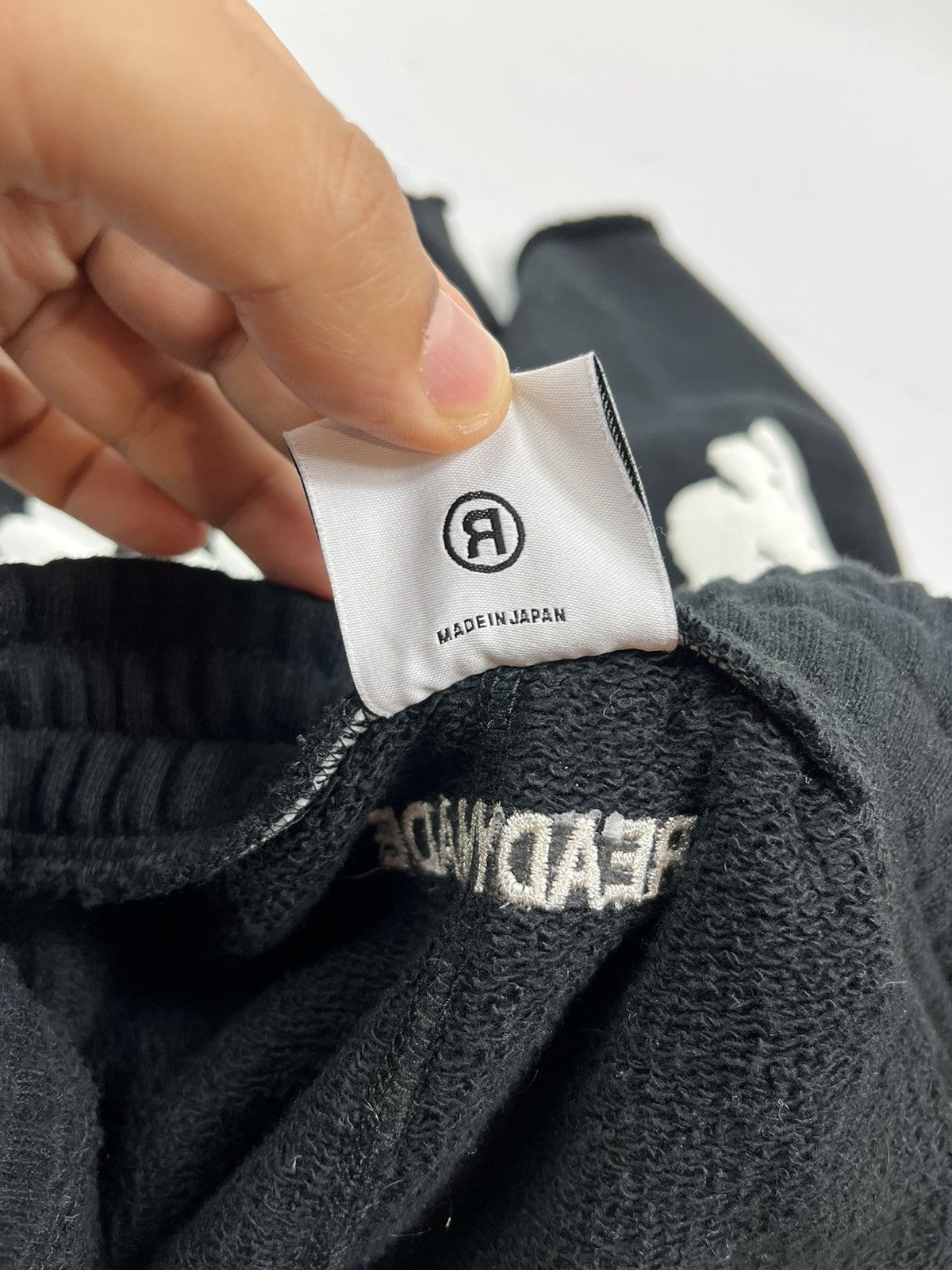 DENIM TEARS × READYMADE DENIM TEARS READYMADE JAPAN COTTON PUFF PRINT SHORTS Size US 34 / EU 50 - 7 Thumbnail