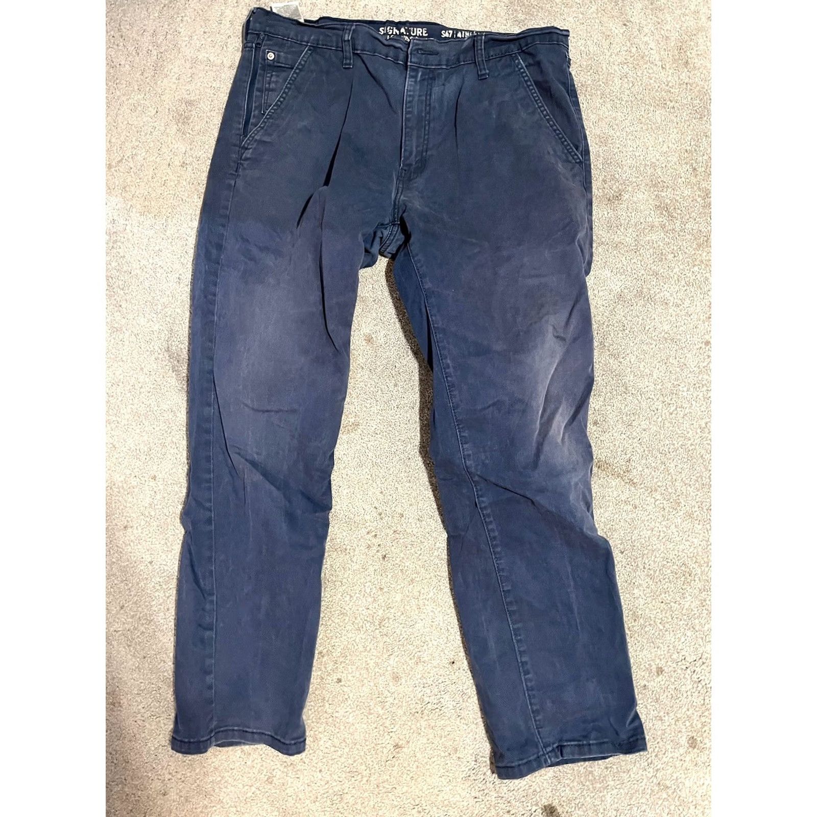 Levi's VINTAGE Levi's SignaturE Levis Strauss & Co S67 Athletic Jean 36x30 Distresed Mid Rise Pockets Jeans Men 36 30 Blue Cotton Athletic Straight 9s? Size US 36 / EU 52 - 3 Thumbnail