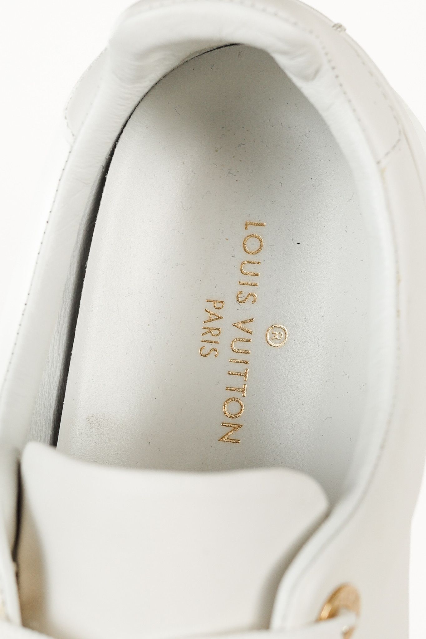 Louis Vuitton Louis Vuitton Front Row Golden Logo White Leather Sneakers Size US 7 / IT 37 - 11 Thumbnail