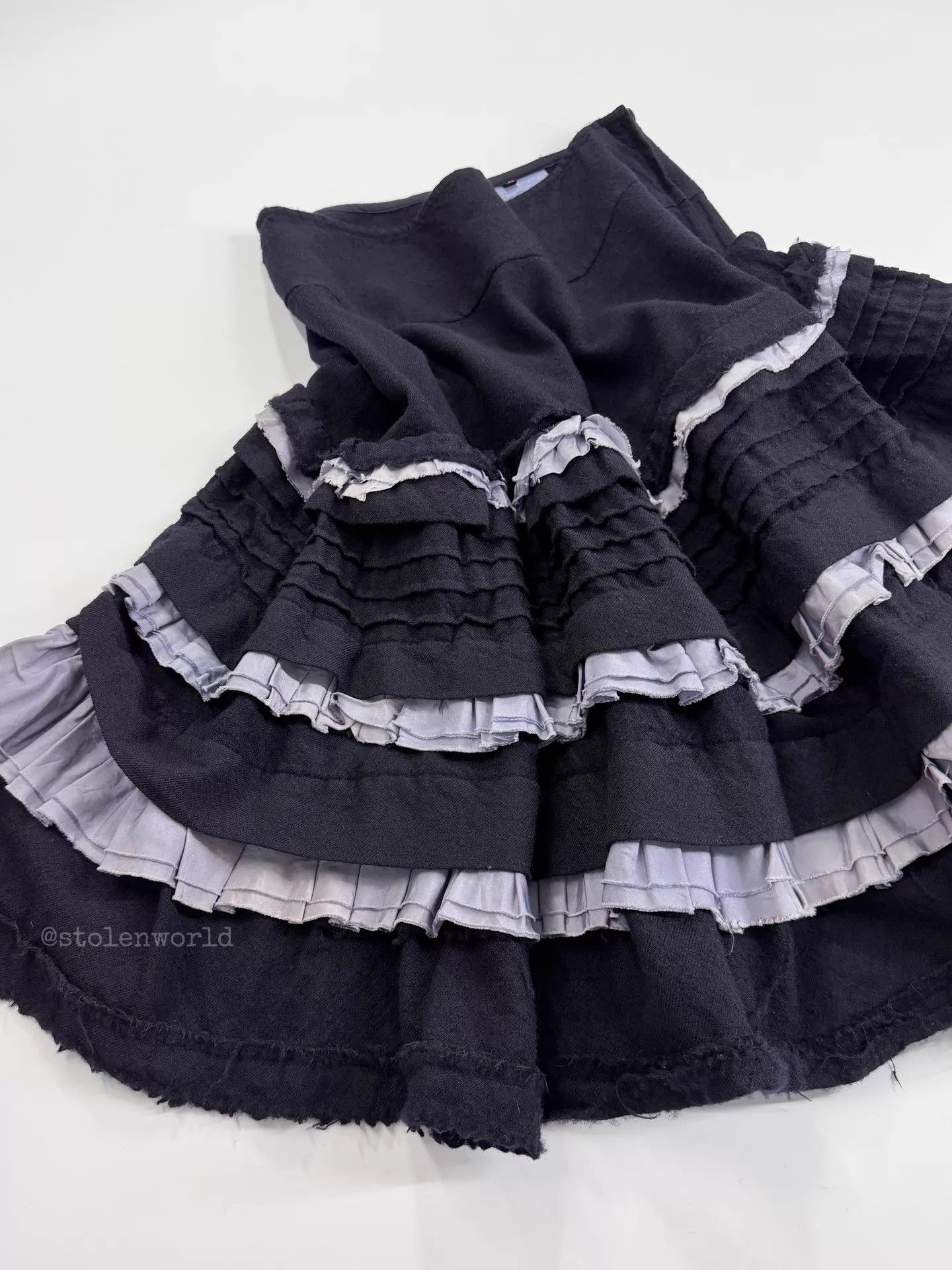 Comme des Garcons COMME DES GARÇONS Wool Pleated Ruffle Cake Skirt M Size 27" / US 4 / IT 40 - 5 Thumbnail
