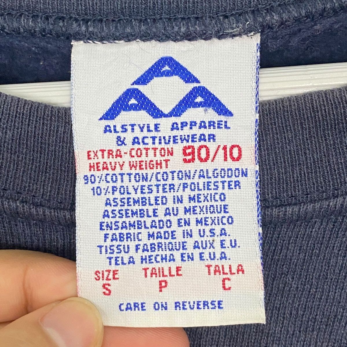 Other Vintage 90s Yellowknife Canada Sweatshirt Crewneck Navy Blue Size US S / EU 44-46 / 1 - 7 Thumbnail