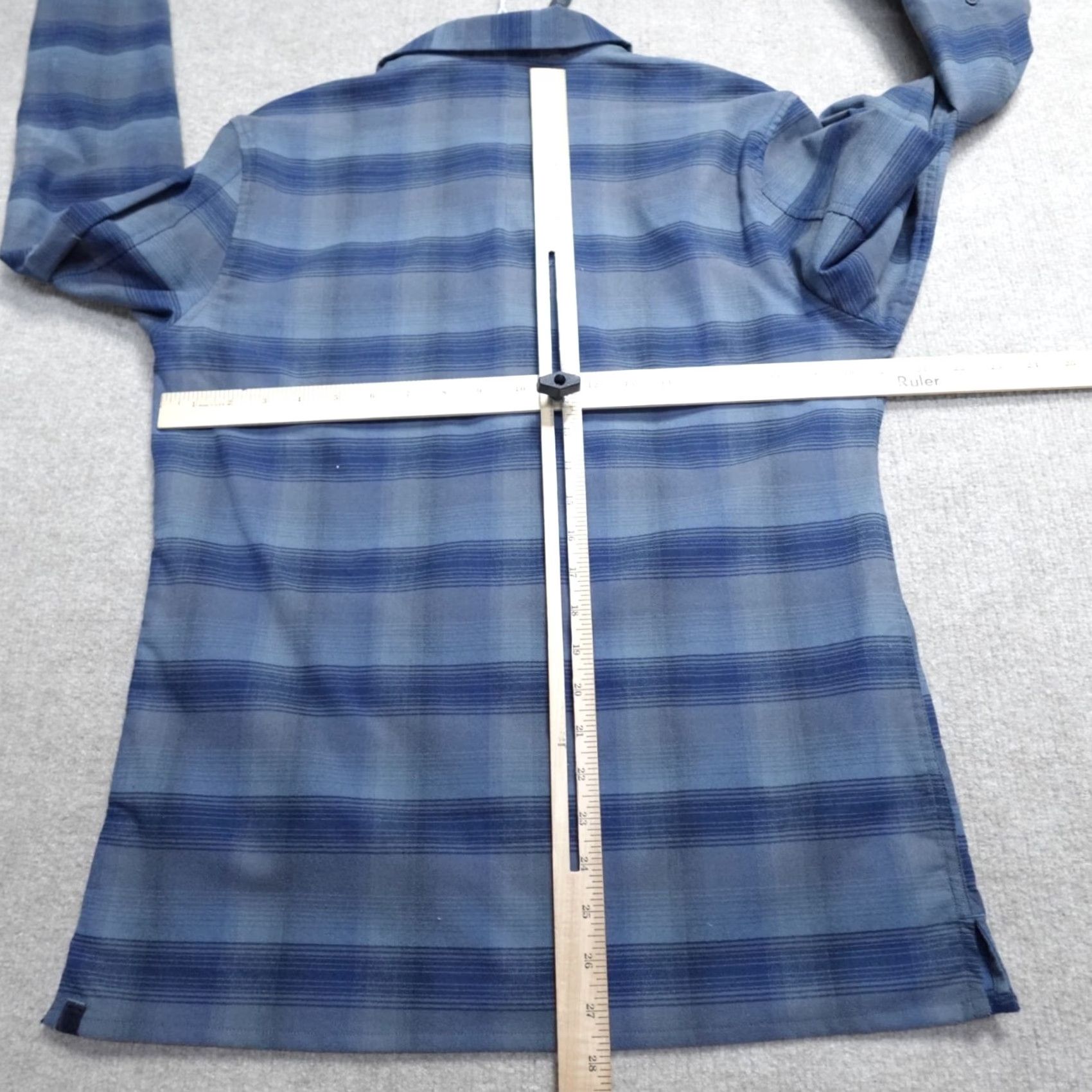 Lululemon Lululemon Shirt M Button-Up Long Sleeve Plaid Flannel Blue Gray Performance Stretch Mens Size US M / EU 48-50 / 2 - 4 Thumbnail