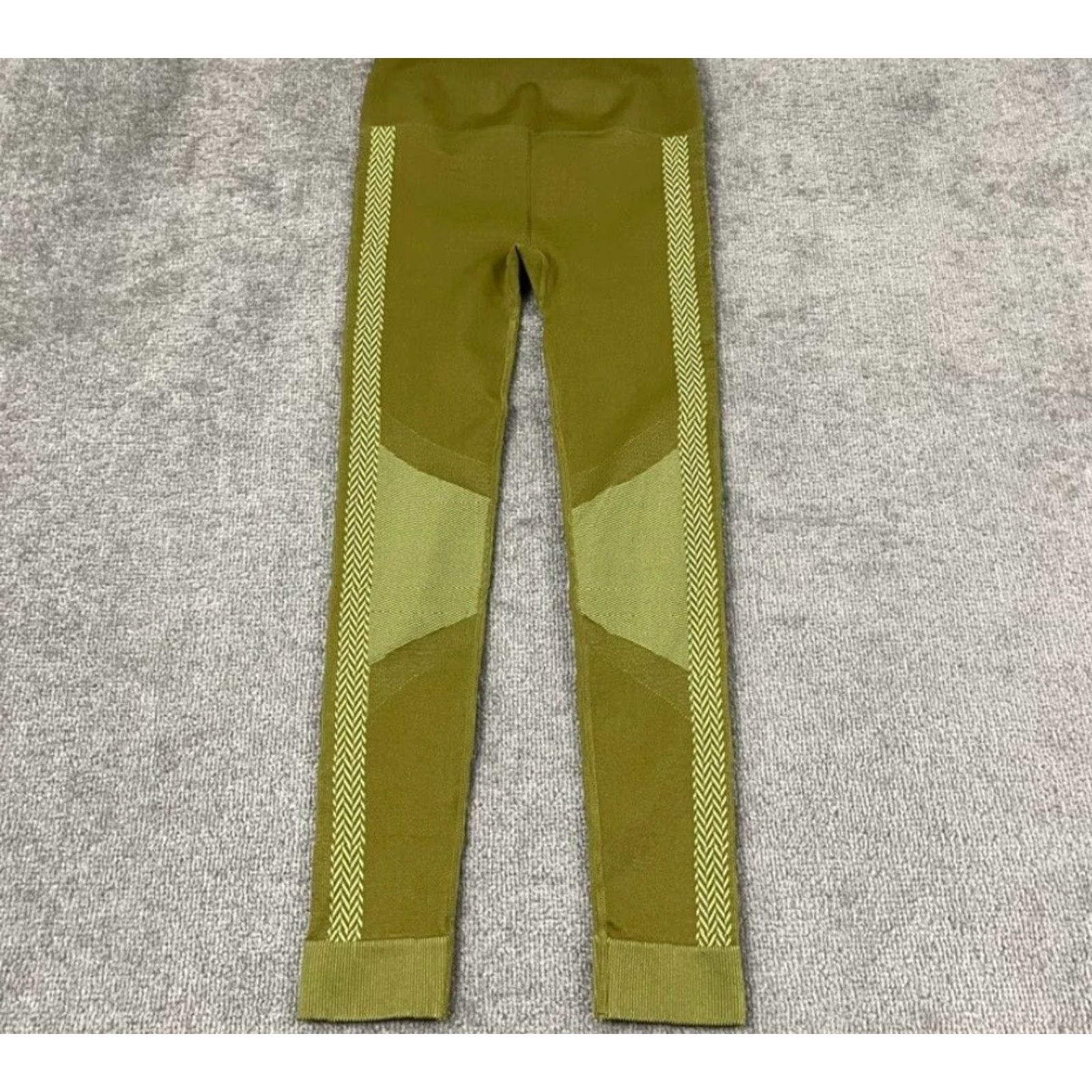 Fabletics FABLETICS Leggings Womens Size 6 Small High Waisted Seamless Check Green Gym NEW Size 28" / US 6 / IT 42 - 2 Thumbnail