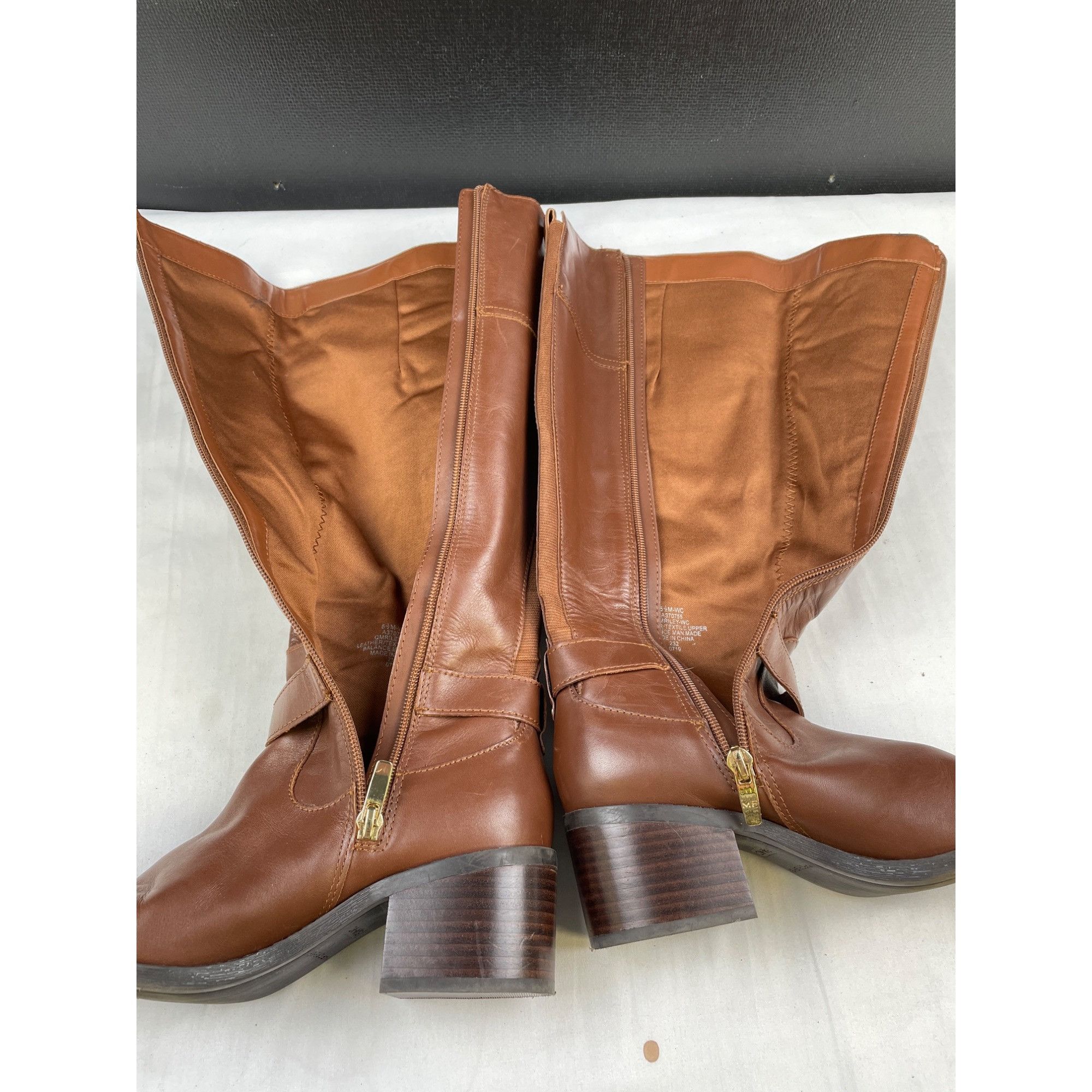 Marc Fisher Mark Fisher Women's Brown Leather Tall Boots/Shoes Heel 2" S Size US 5.5 / IT 35.5 - 8 Thumbnail