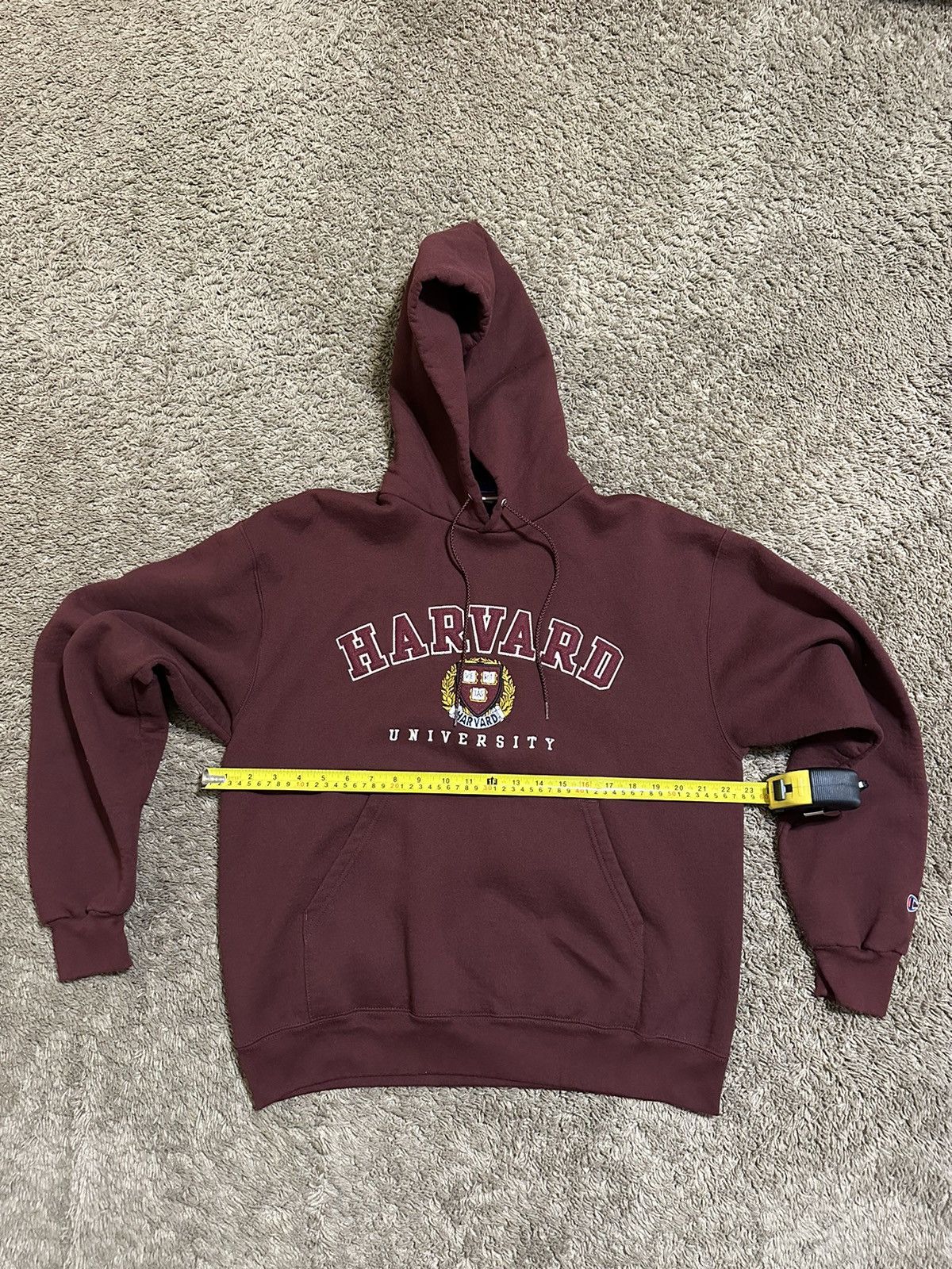 NCAA × Vintage Vintage Champion NCAA Harvard hoodie 00: size large Size US L / EU 52-54 / 3 - 5 Thumbnail