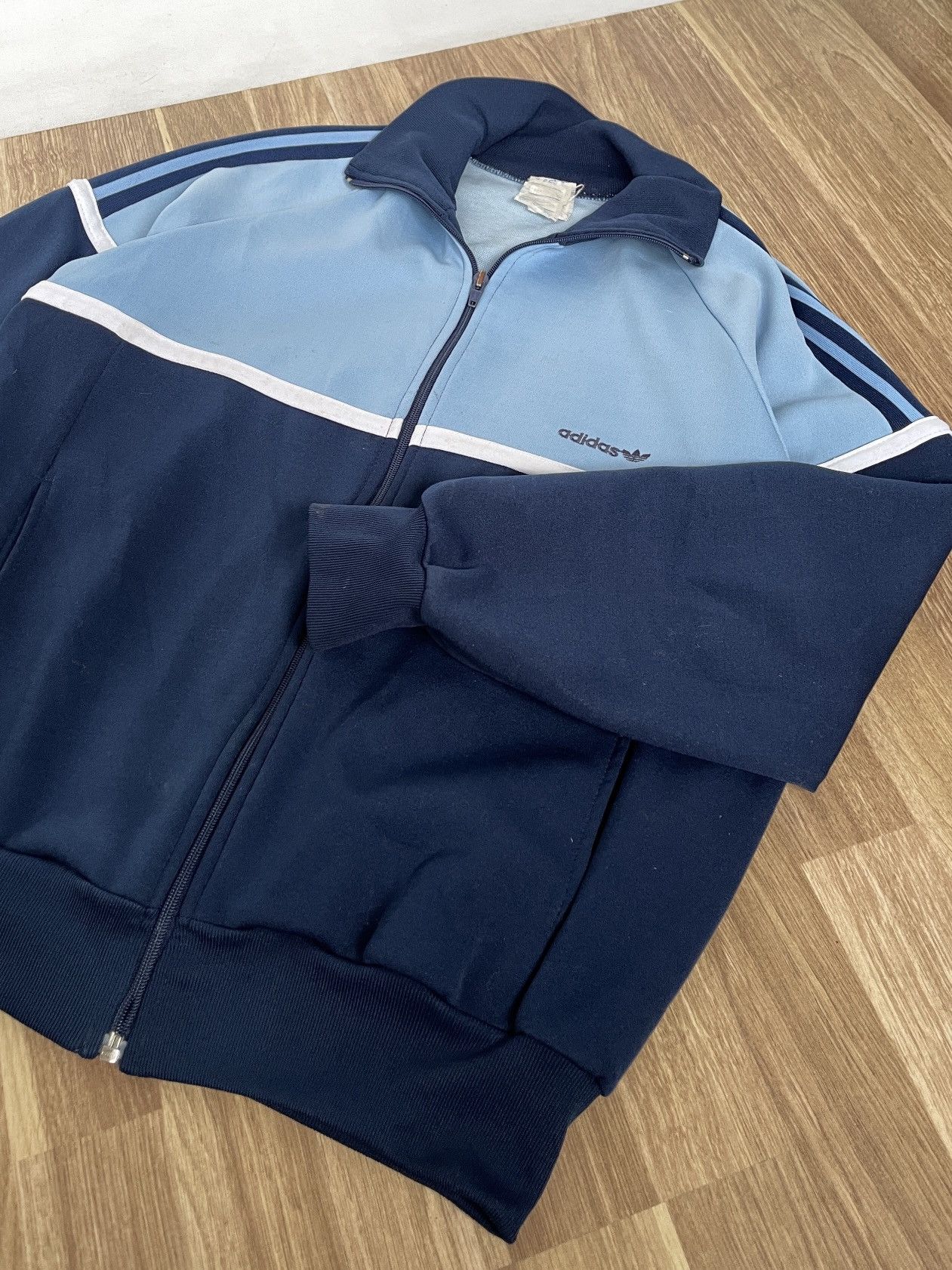 Adidas Adidas 70s/80s Tracksuit Jacket Size M Made In Korea Size US M / EU 48-50 / 2 - 5 Thumbnail