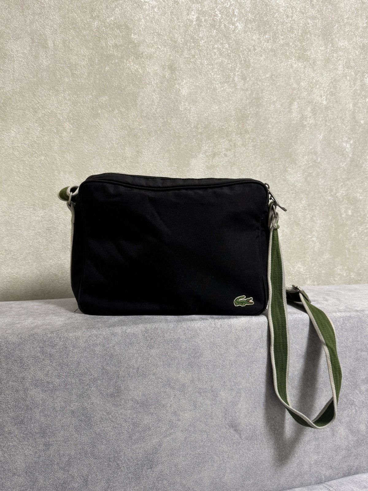 Lacoste Vintage Lacoste Y2K crossbody bag Size ONE SIZE - 2 Thumbnail
