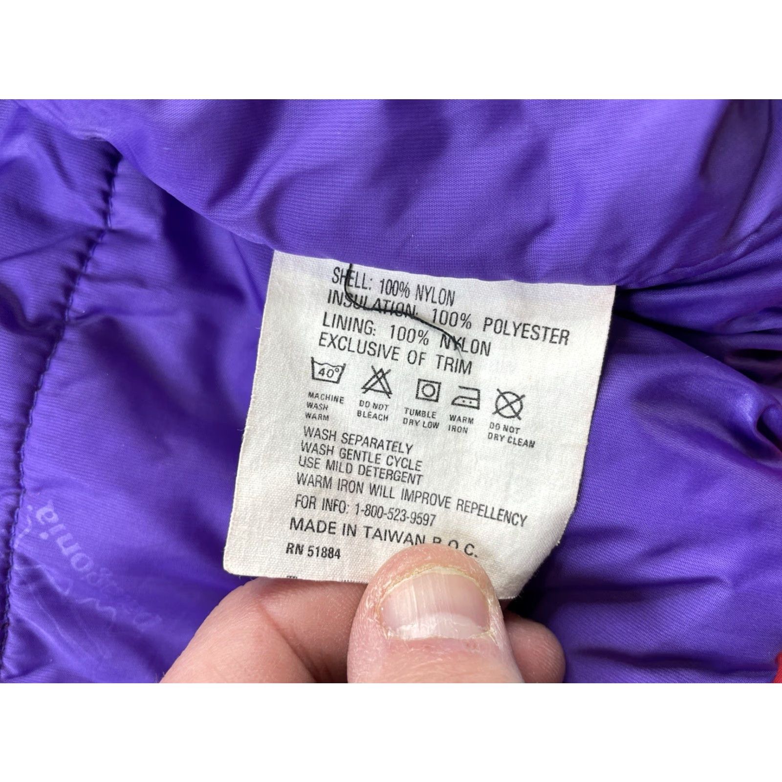 Patagonia VINTAGE Patagonia Nylon Jacket Women 12 Pink Purple Insulated Jacket Size XL / US 12-14 / IT 48-50 - 4 Thumbnail