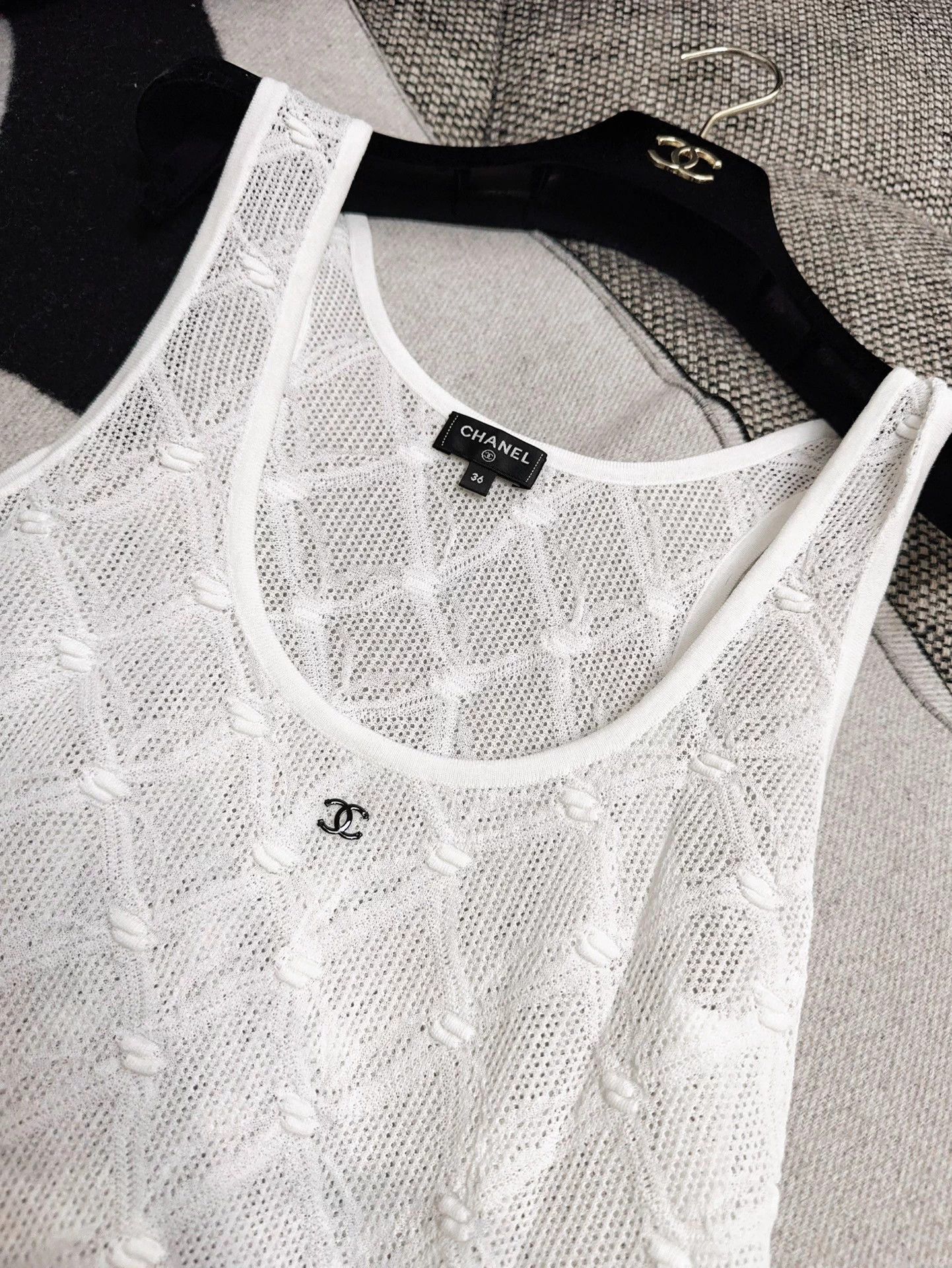 Chanel Chanel 24S Black White Openwork Knit Tie Cami 36 Size XS / US 0-2 / IT 36-38 - 7 Thumbnail