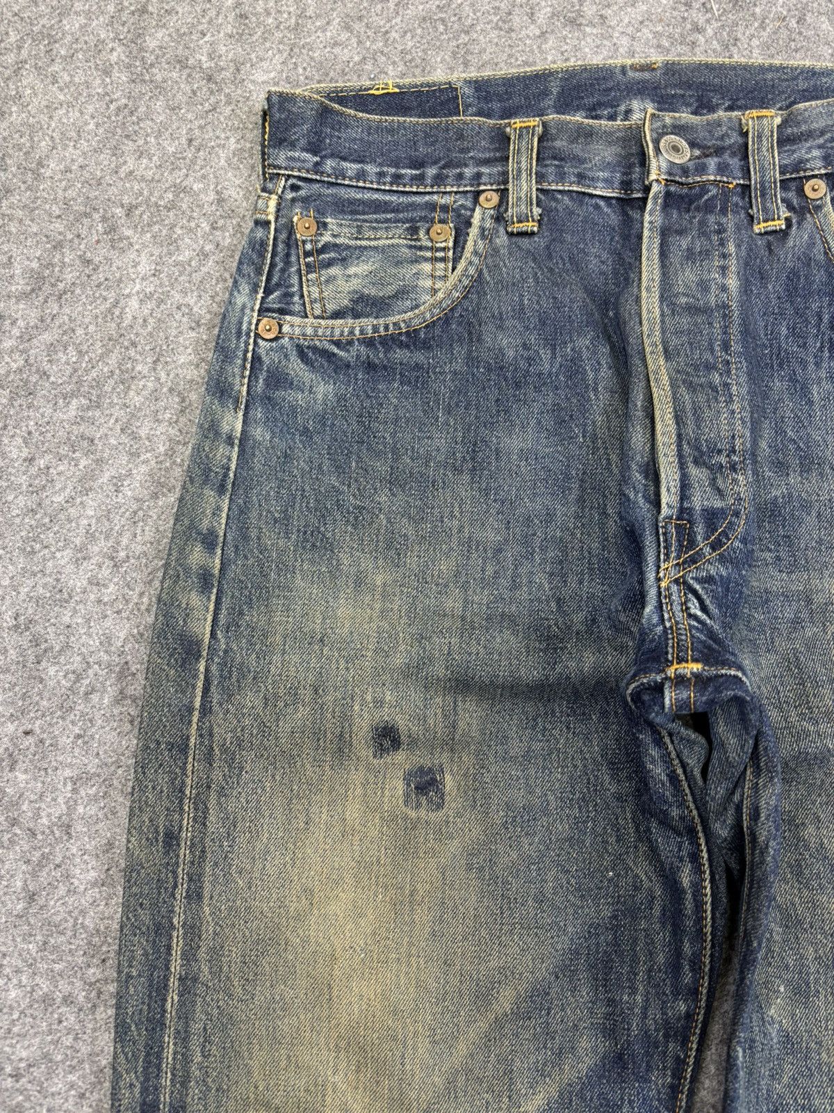Levi's 💥Thrashed💥Vintage 90s Levis Big E 501XX Denim Selvedge F929 Size US 28 / EU 44 - 4 Thumbnail