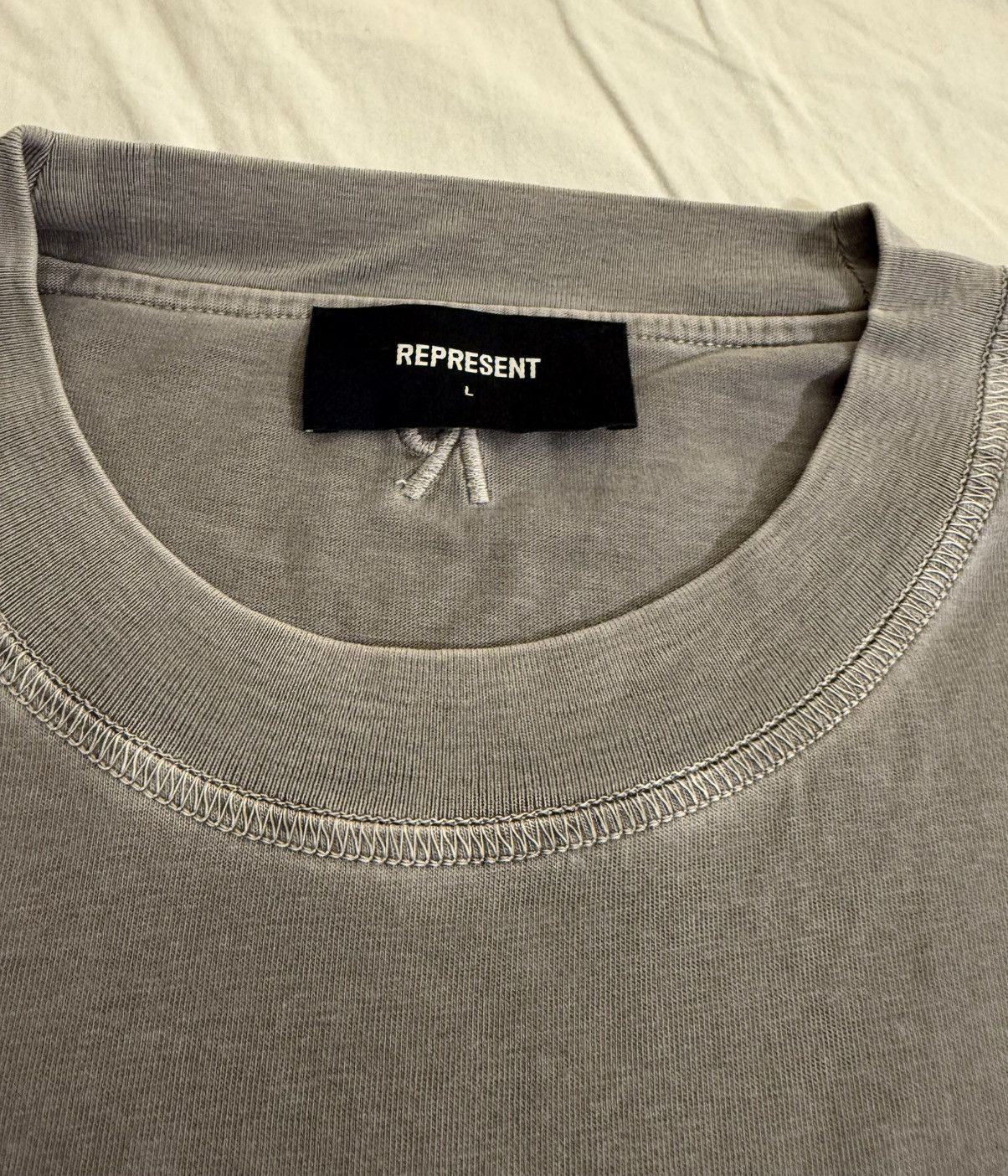 Represent Clo. REPRESENT Clo Initial T-Shirt Tee Ultimate Grey Large Size US L / EU 52-54 / 3 - 4 Thumbnail