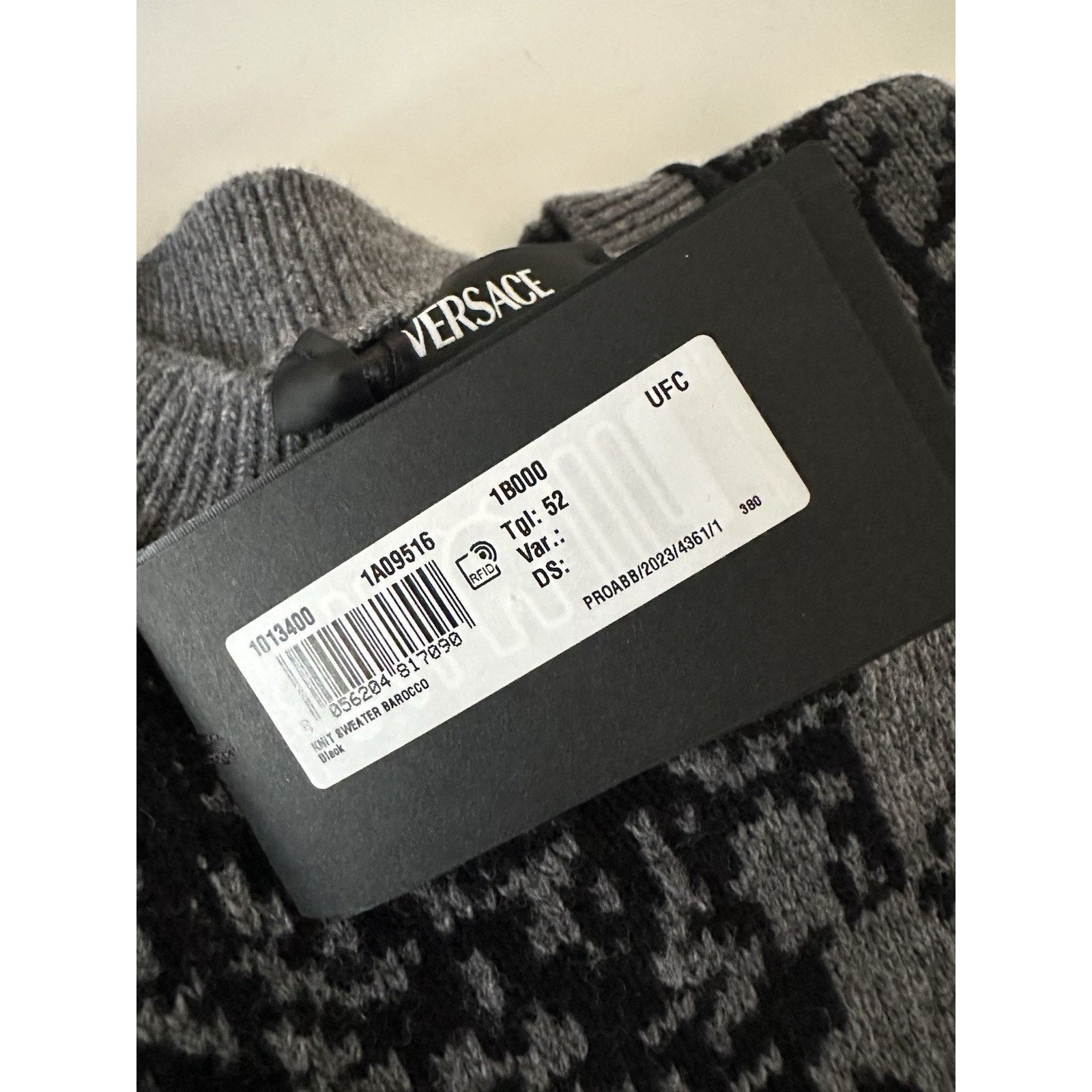 Versace Versace Barocco Wool Knit Sweater Black 42 US 1013400 Size US L / EU 52-54 / 3 - 14 Thumbnail