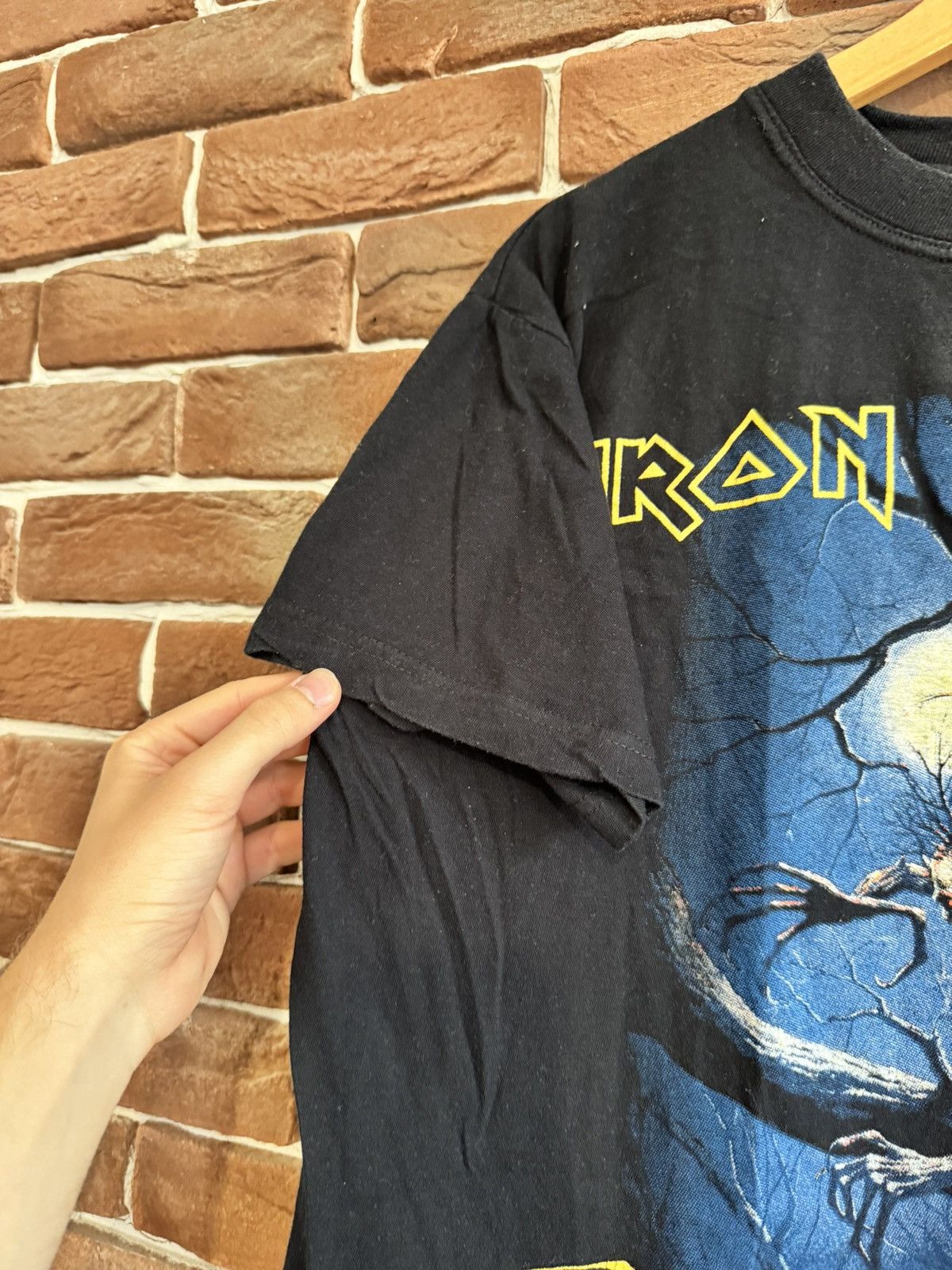 Band Tees Vintage 90s Iron Maiden Fear the dark Washed Metal Band Tee Size US L / EU 52-54 / 3 - 5 Thumbnail