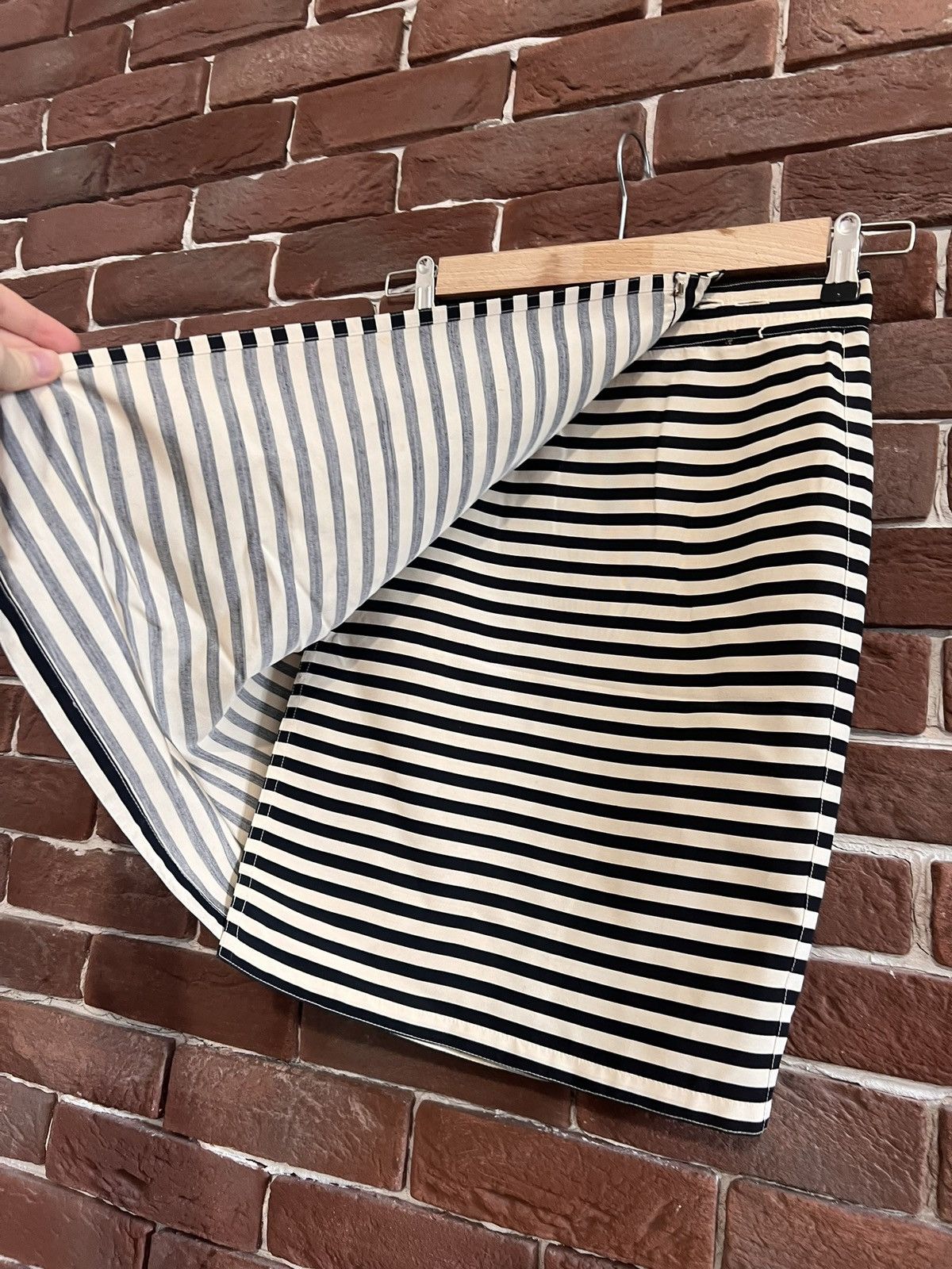 Versace GIANNI VERSACE – 80s Vintage Striped Midi Wool Pencil Skirt Size 28" / US 6 / IT 42 - 5 Thumbnail