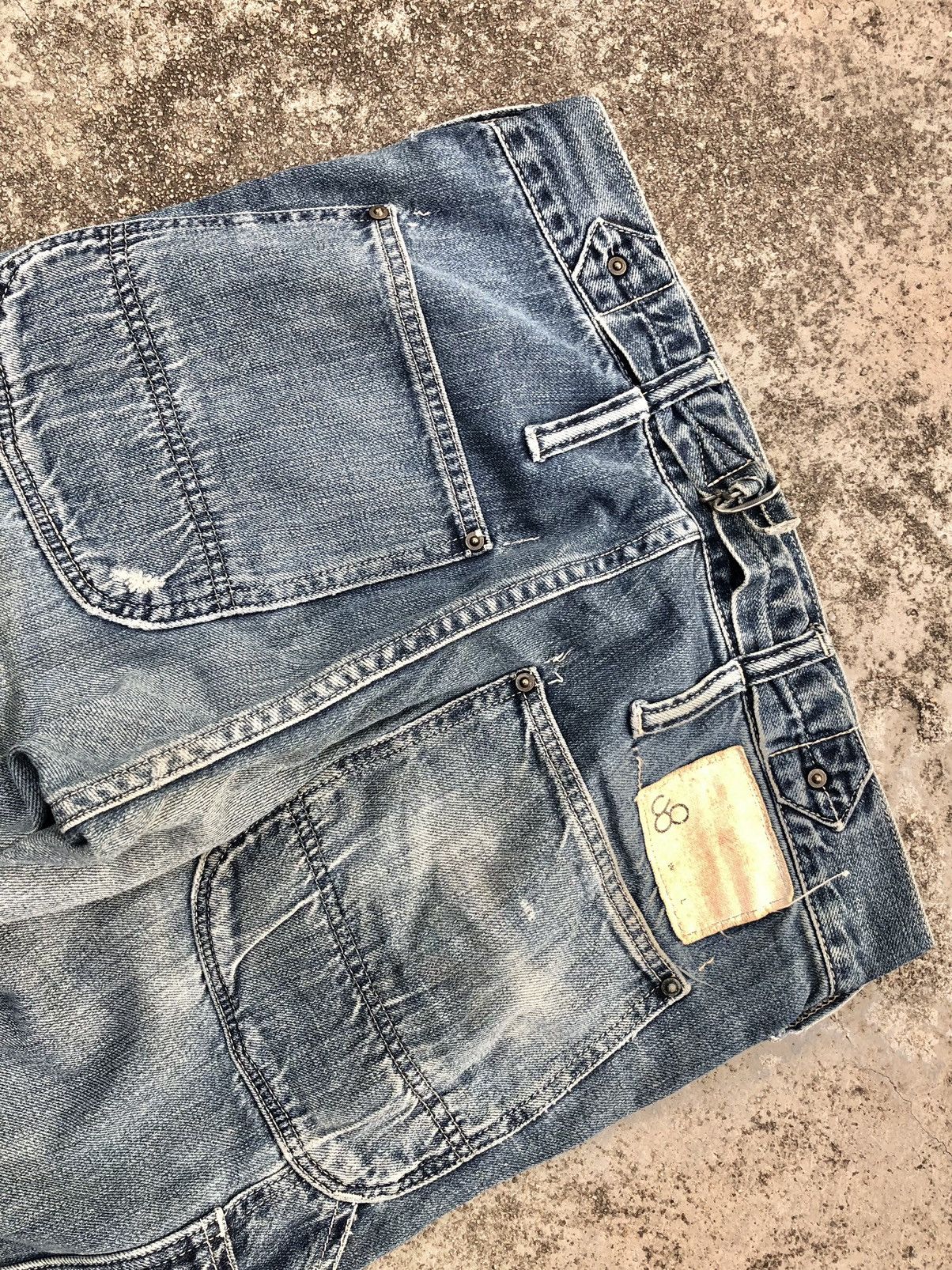 Johnbull SELVEDGE BUCKLE BACK DISTRESSED DENIM Size US 30 / EU 46 - 10 Thumbnail