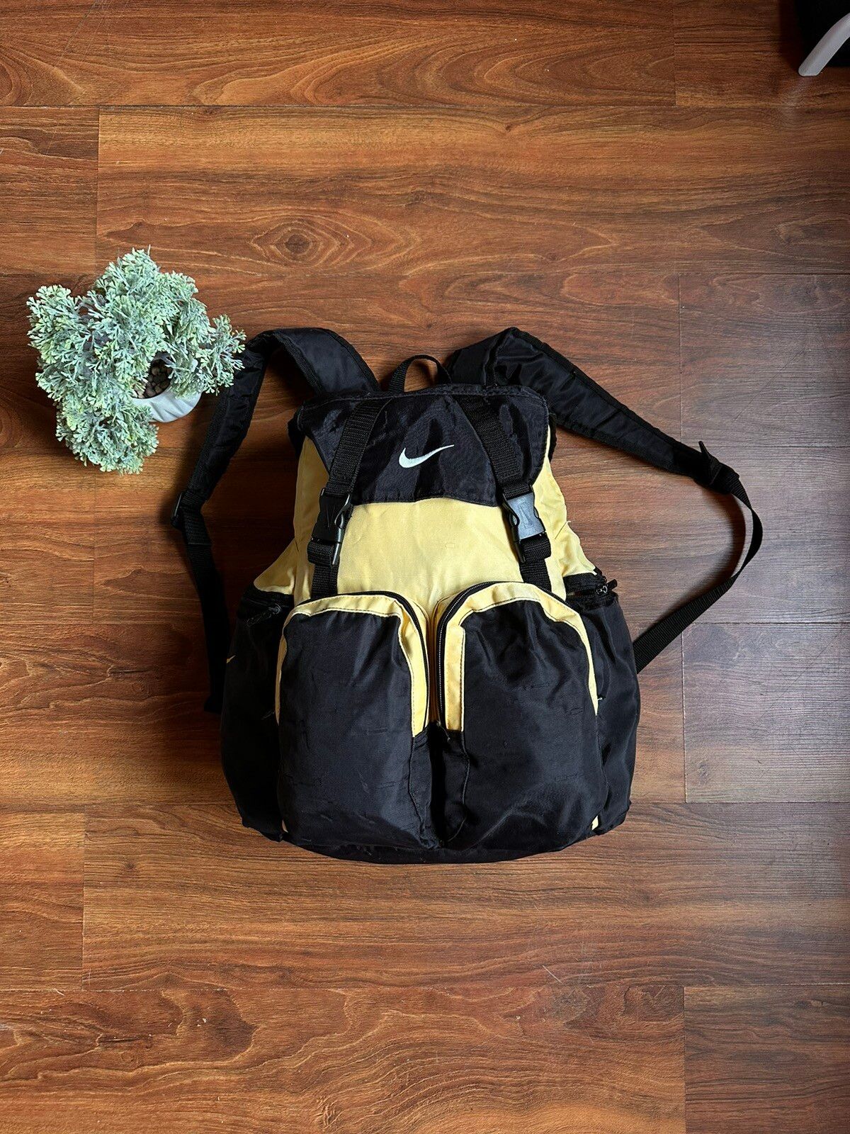 Pre-owned Nike X Vintage Nike Vintage Big Logo Streetwear Multi Pocket Backpack In Black