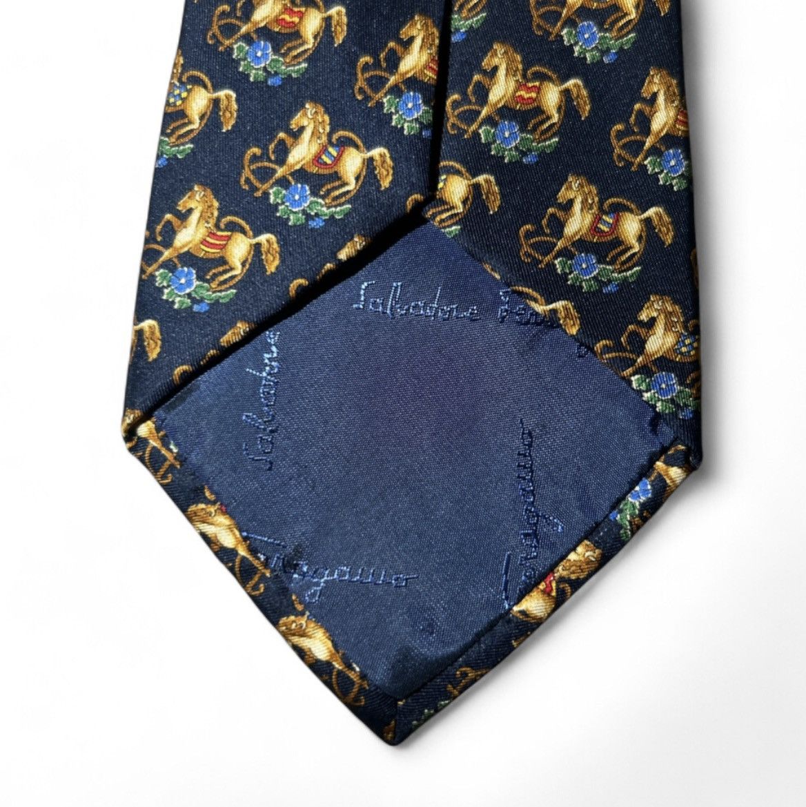 Salvatore Ferragamo 🔥Free Shipping Ferragamo Tie 🔥 Size ONE SIZE - 3 Thumbnail